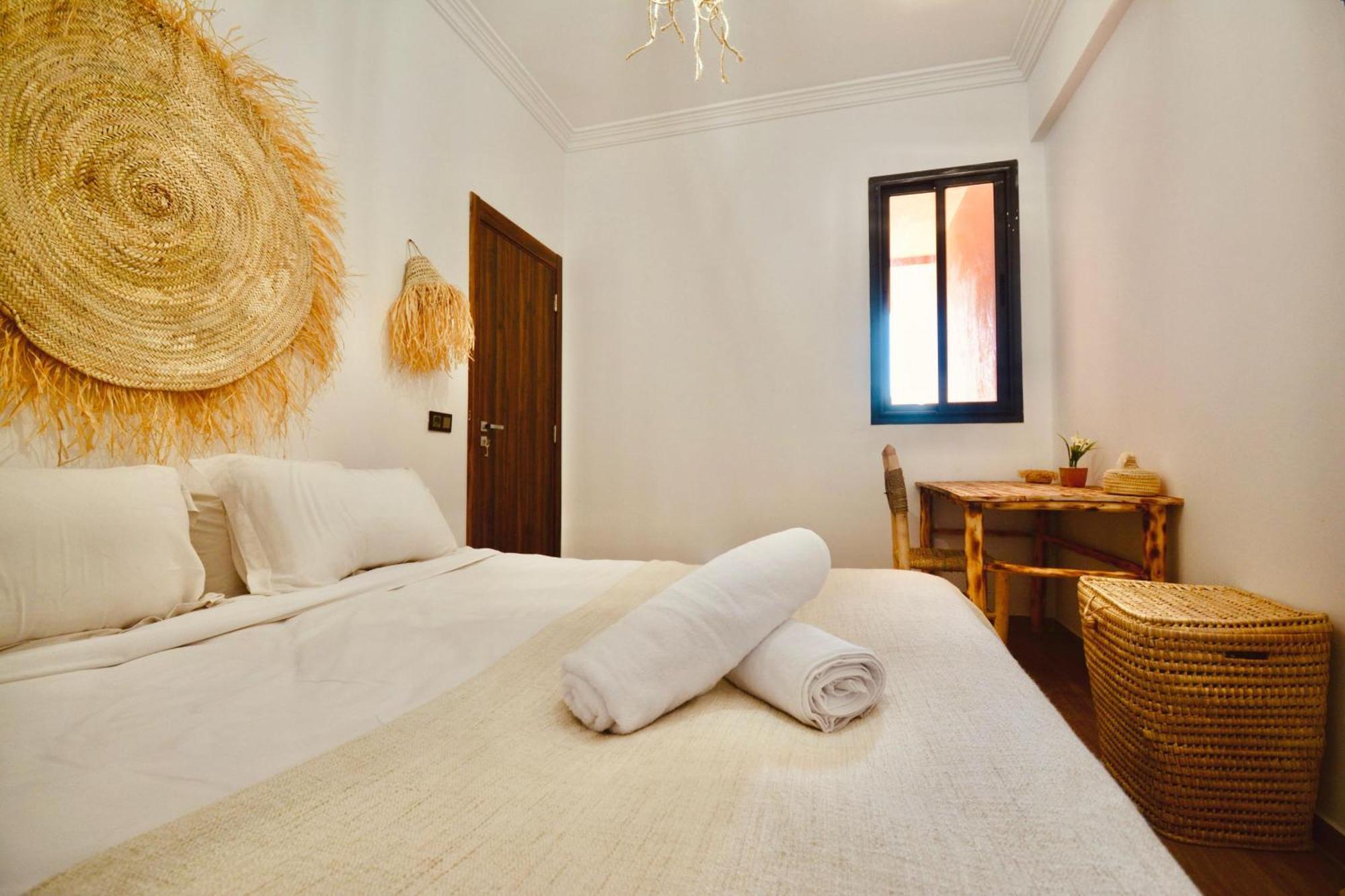 Apartment New Duplex- M Avenue , Swimming Pool , Fibre Optique Wifi , Parking , Gueliz Centre *