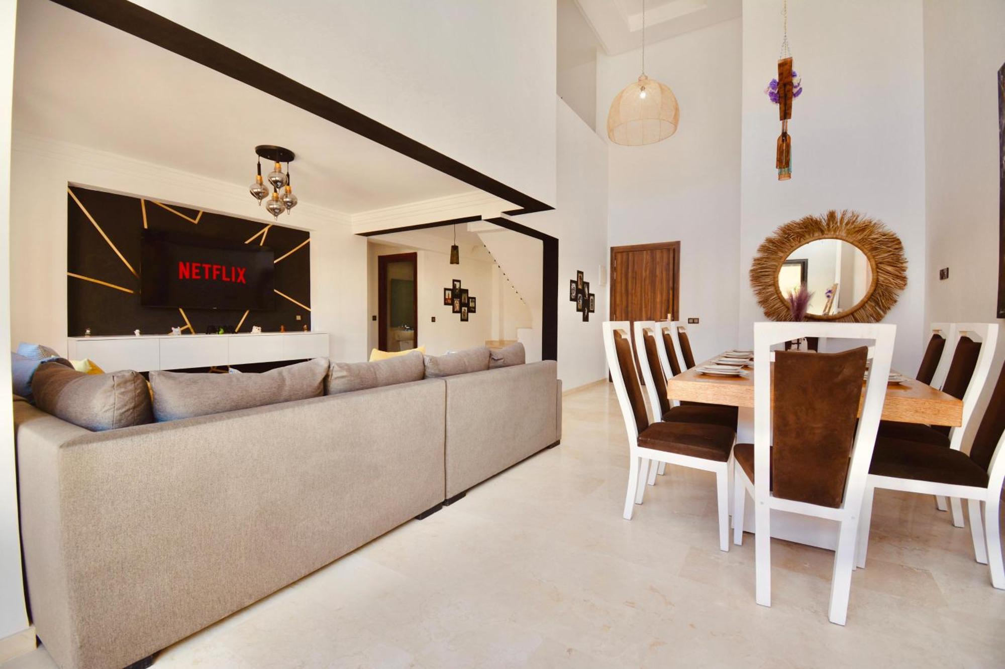 New Duplex- M Avenue , Swimming Pool , Fibre Optique Wifi , Parking , Gueliz Centre Apartment *