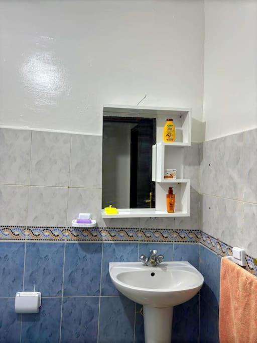 Menara Near Gueliz, Train And Coach Apartamento