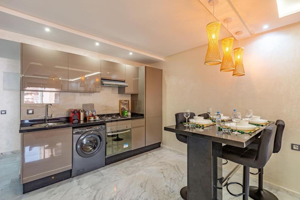 Apartment Charm Dans Le Triangle Tourisme De Marrakech ! *