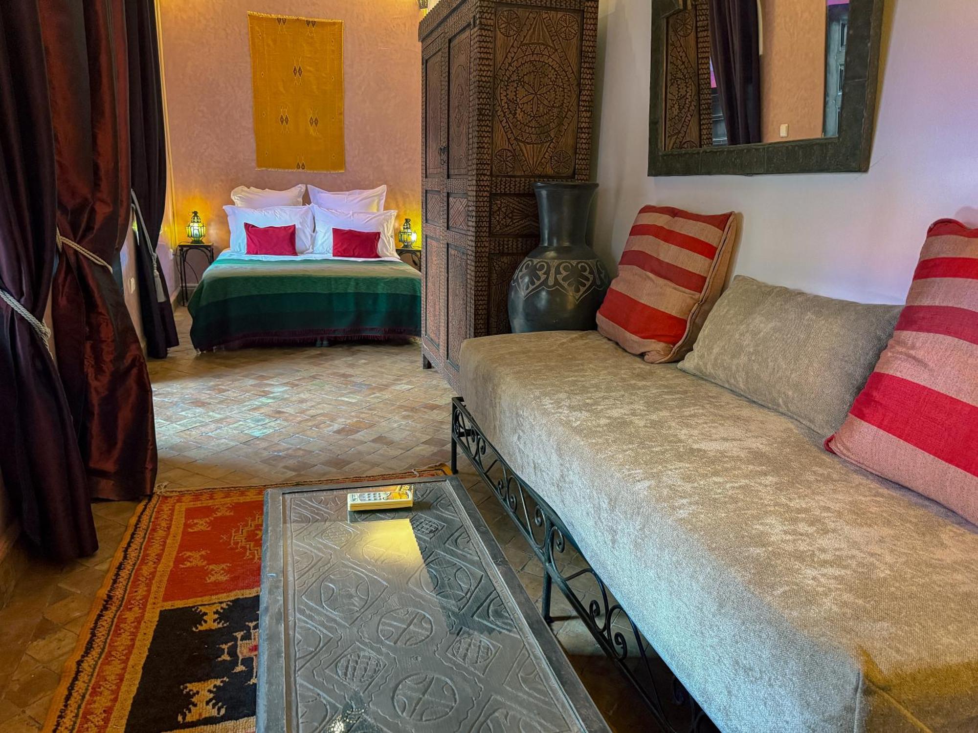 Lapis-lazuli Bed & Breakfast 4*