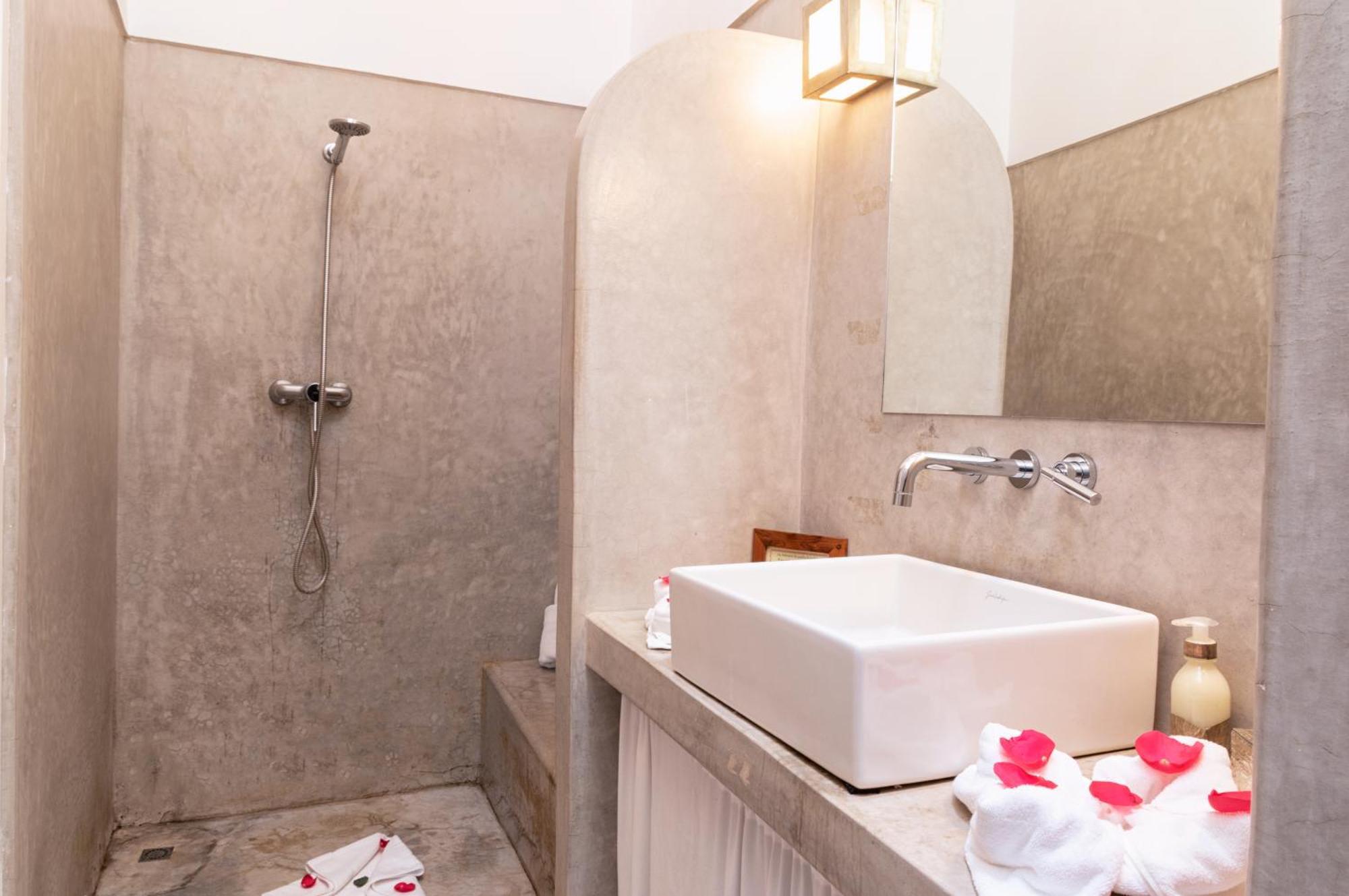 Riad Sapphire &