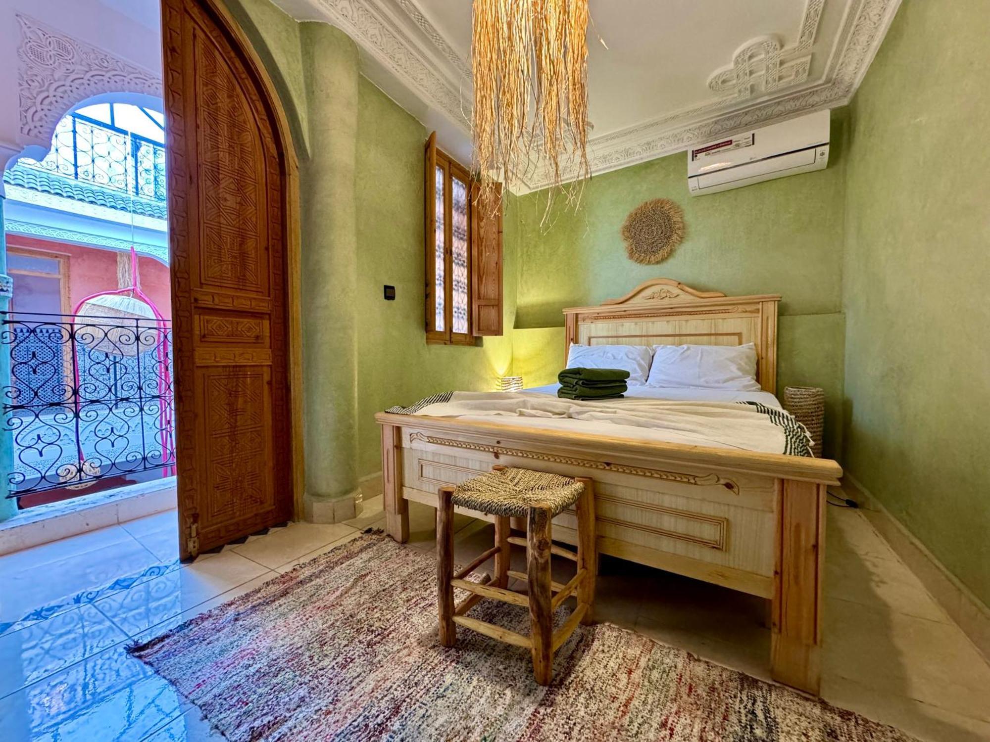 Riad Flottement Des Songes