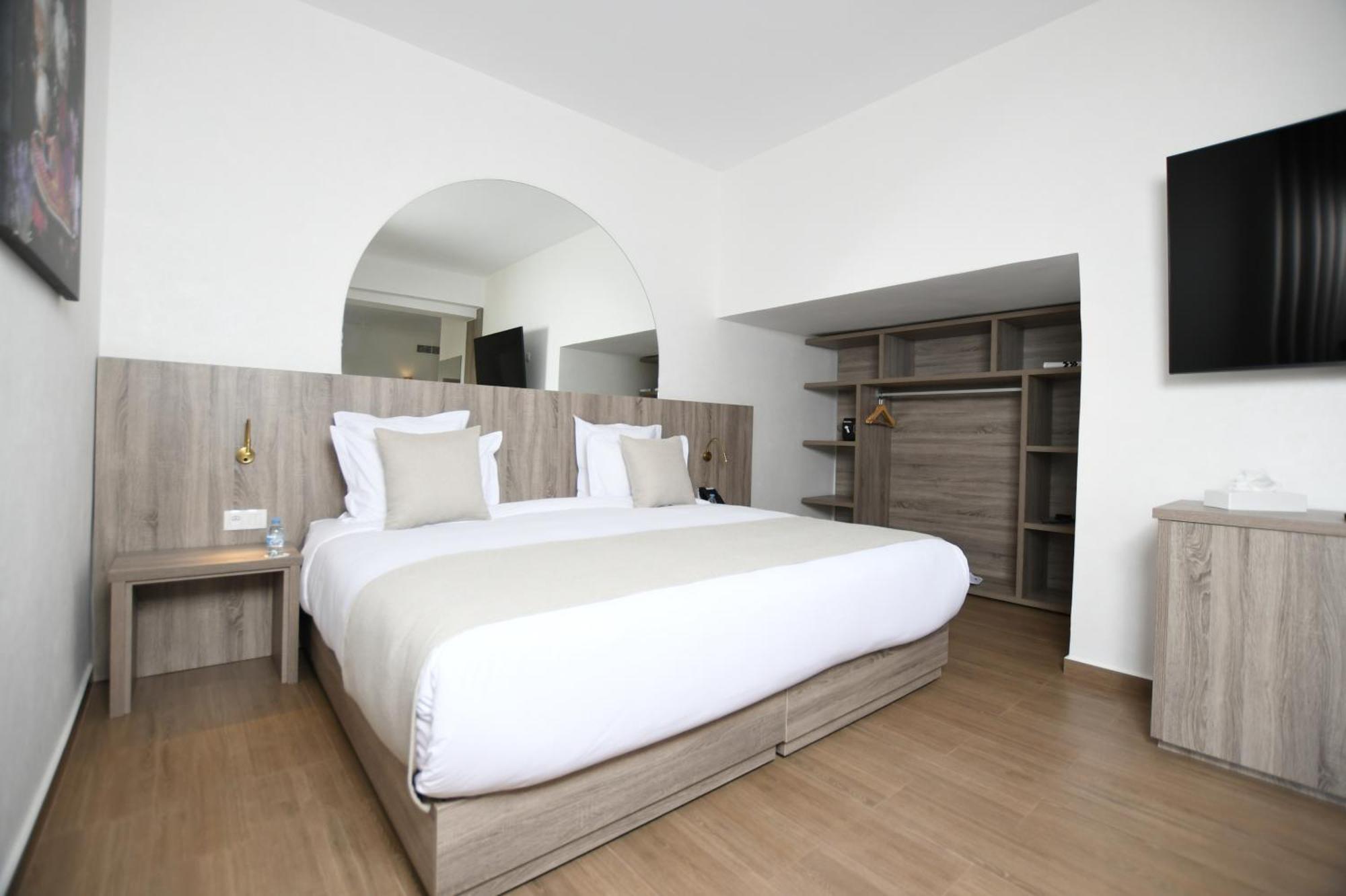 Hotel 555 Clubbing Adults Only