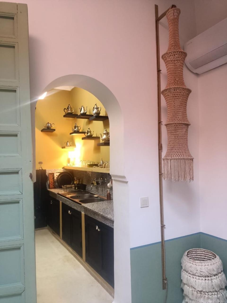 Hébergement de vacances Dar Dabakech, Proche Jemma El Fna, Souk, Centre Medina, Entier De 2 A 6 Personnes *
