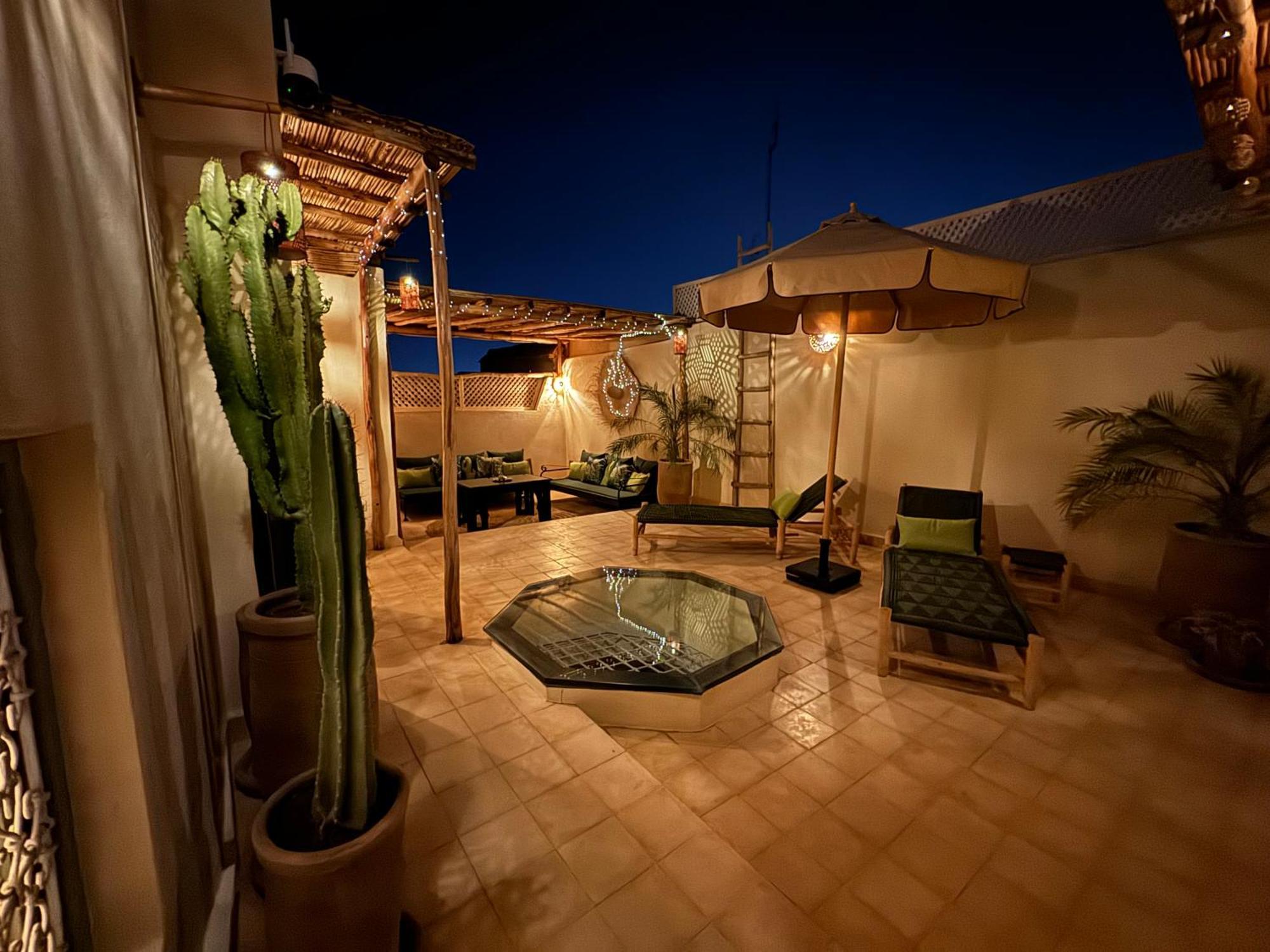 Dar Dabakech, Proche Jemma El Fna, Souk, Centre Medina, Entier De 2 A 6 Personnes Marrakesh