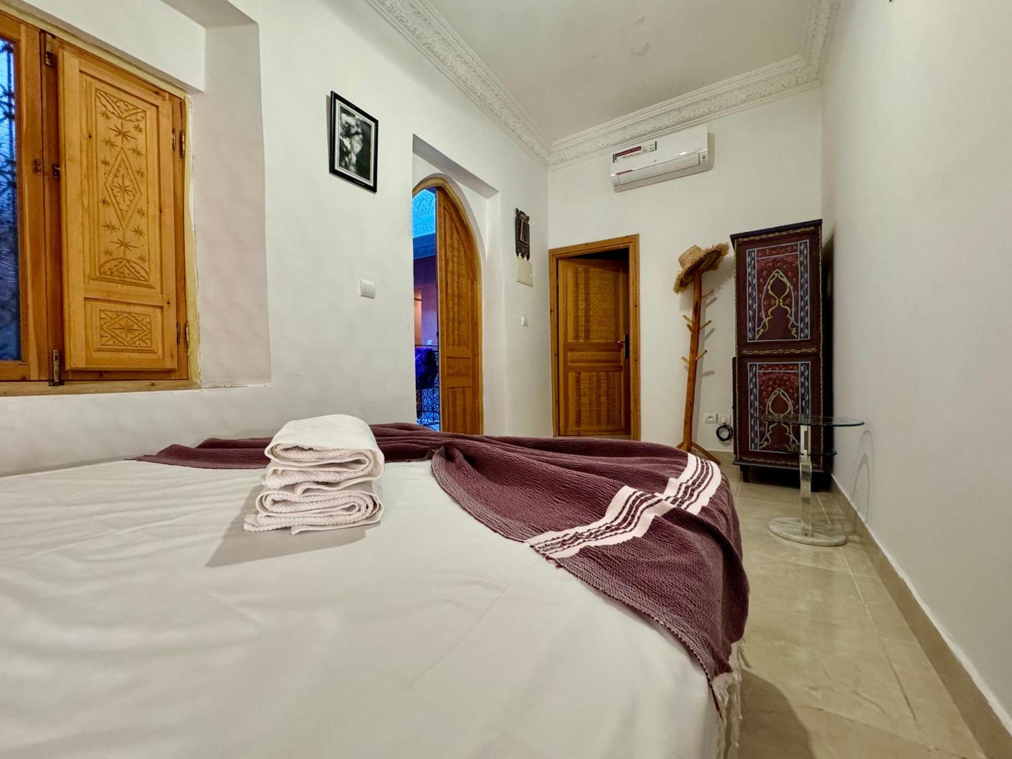 Flottement Des Songes Riad
