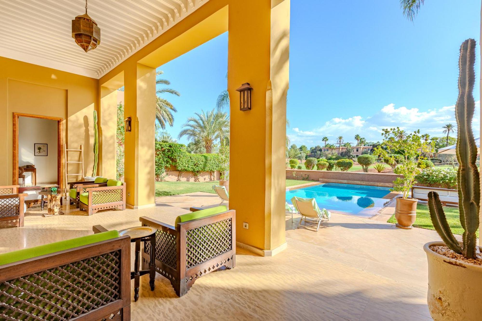 Authentique Front Golf Villa