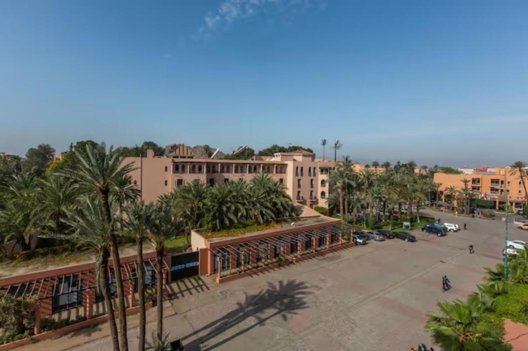 Modern Centre