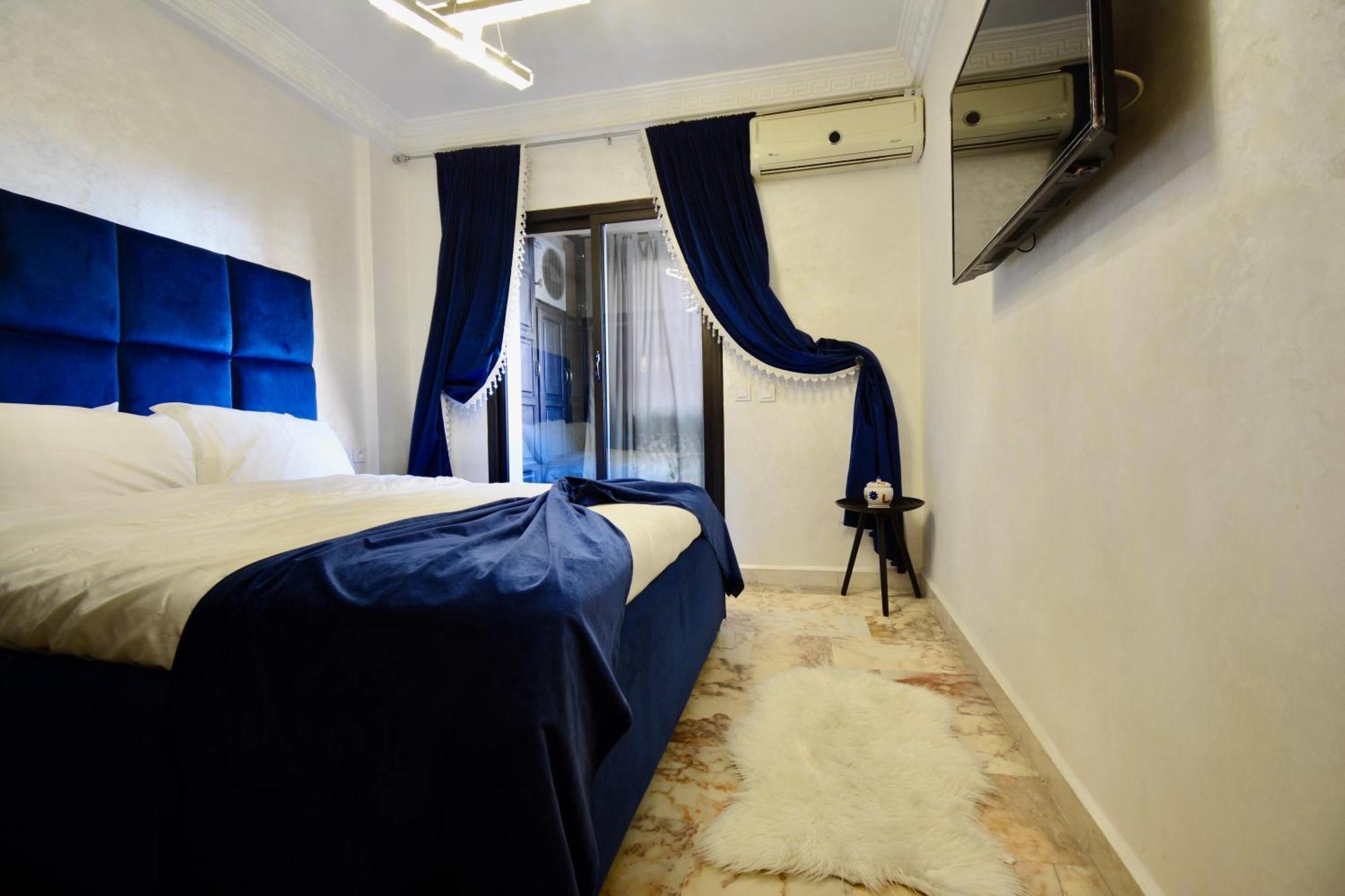 Stylish & Comfy Gem 5 Star Location Apartment