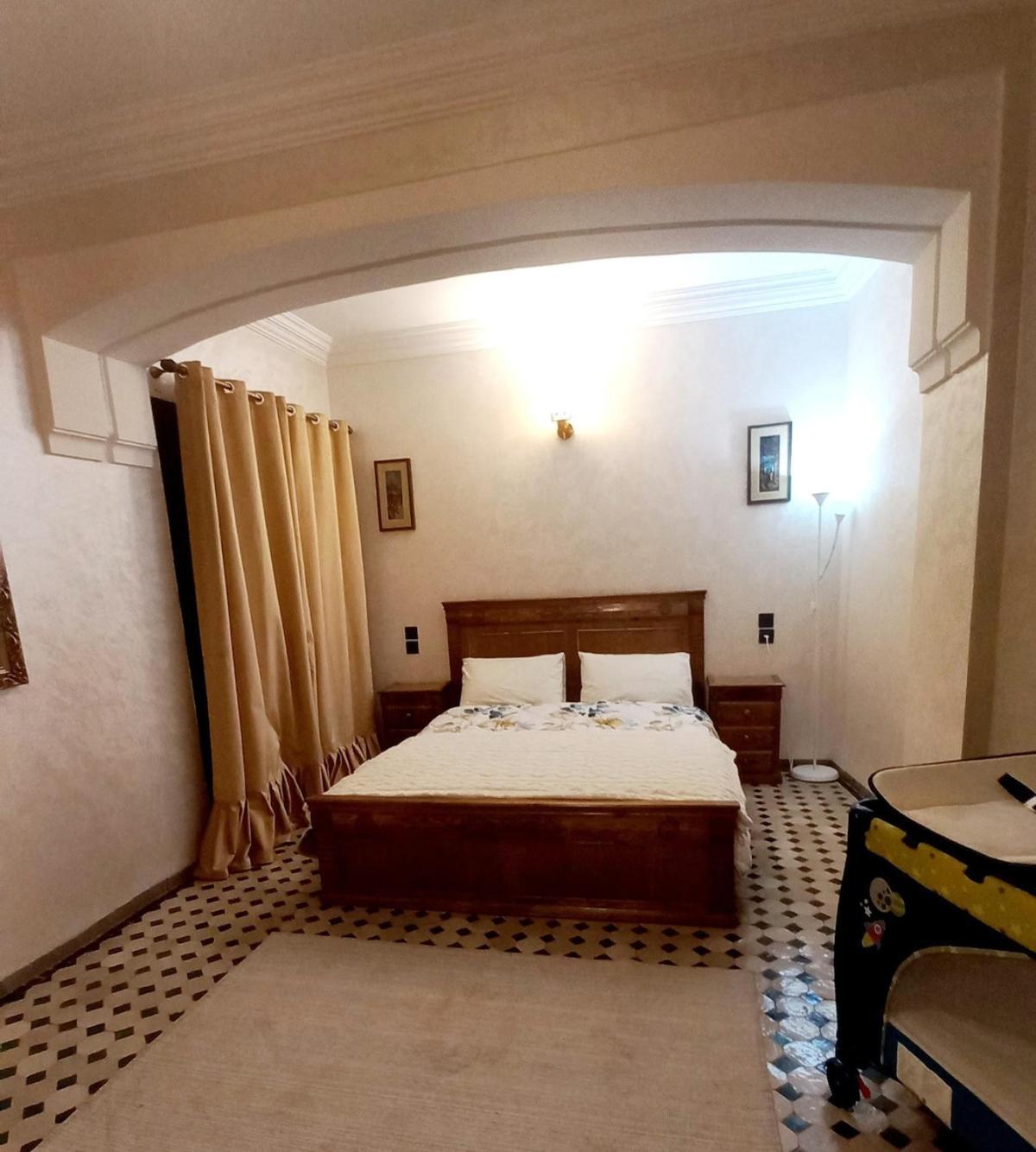 Apartment Charming Oasis In *