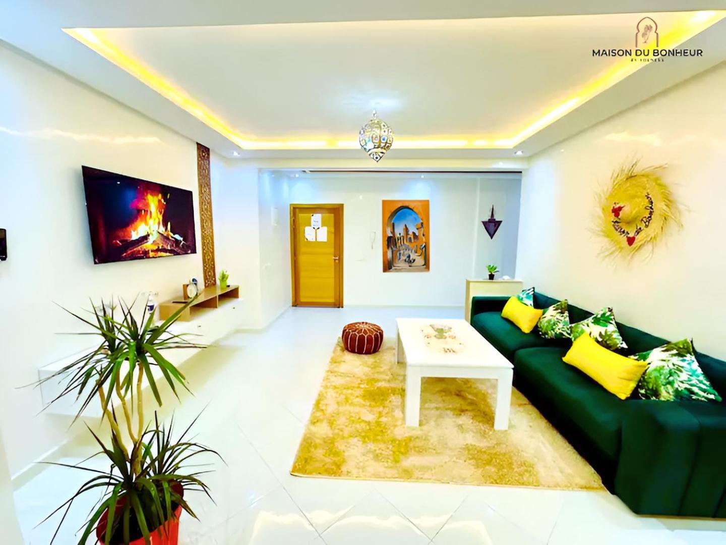 F3 De Luxe A Gueliz - 5 Min De La Gare - Piscine, Wifi, Parking Au Coeur De Marrakech Apartment *