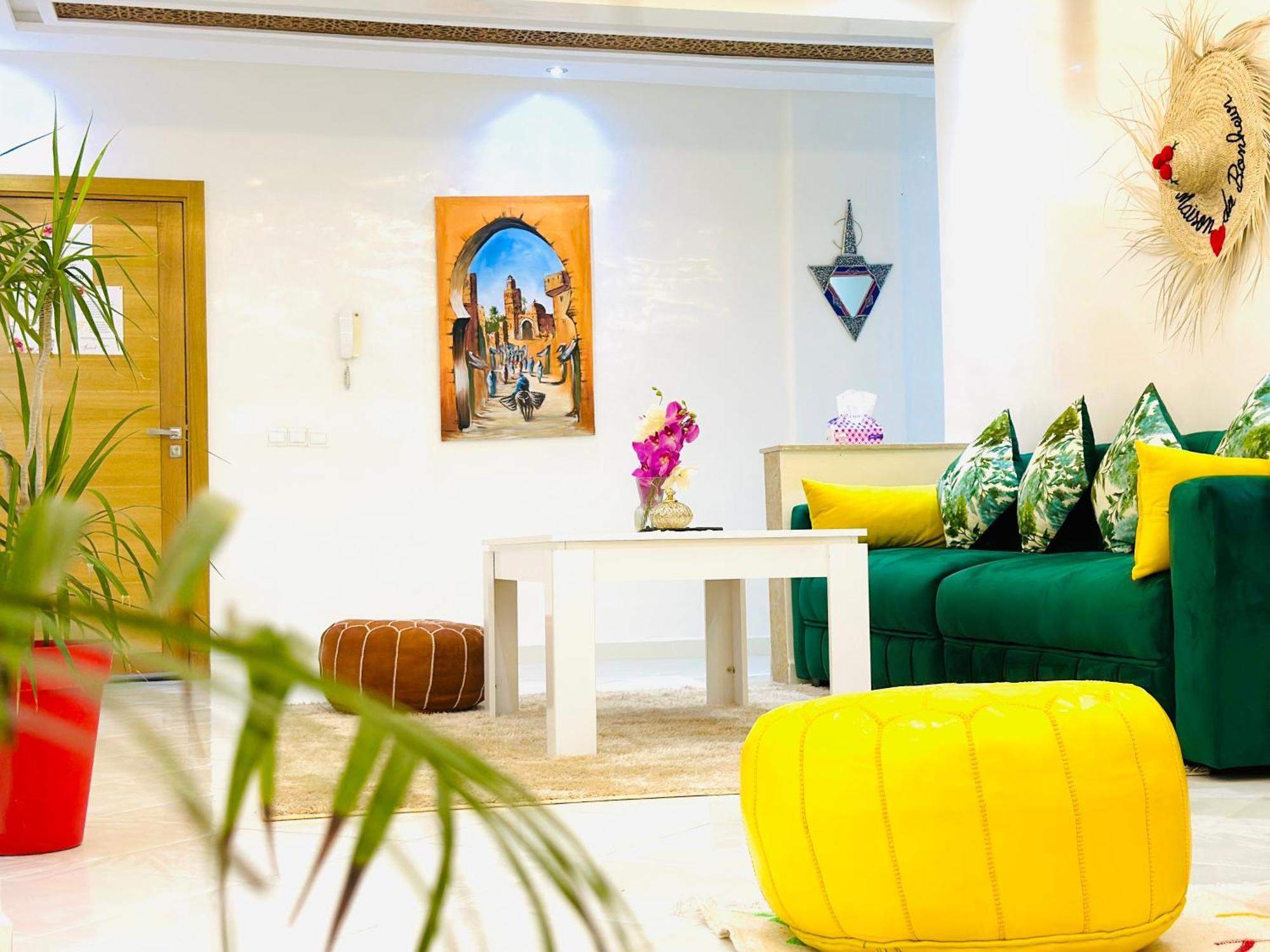 F3 De Luxe A Gueliz - 5 Min De La Gare - Piscine, Wifi, Parking Au Coeur De Marrakech Apartment *