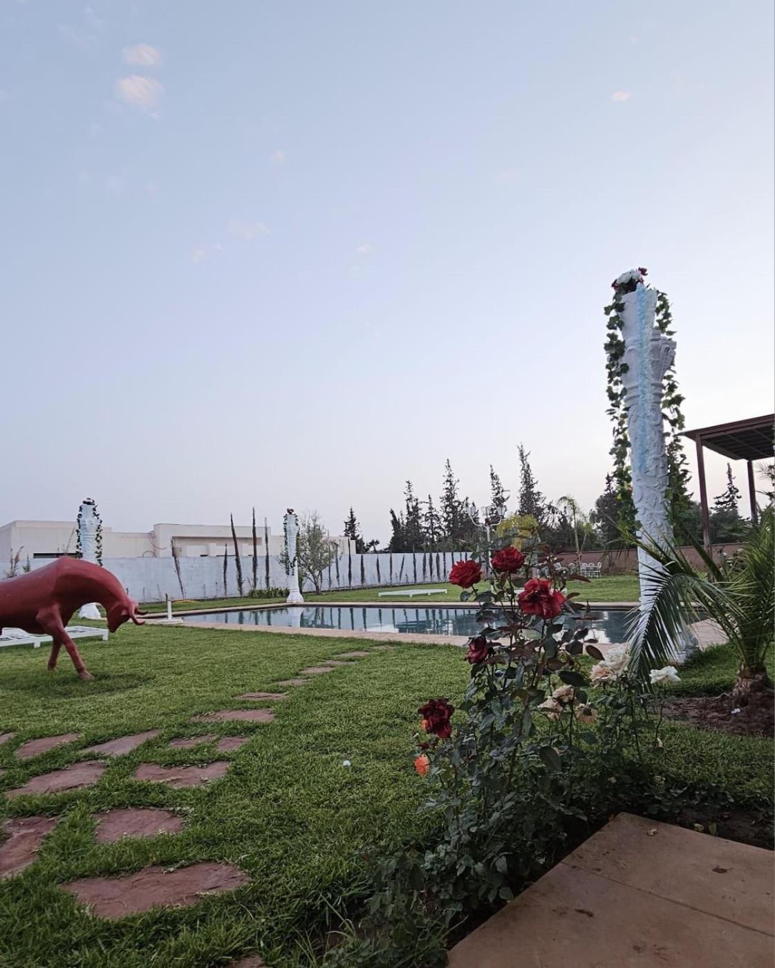 Luxury 5 Bedroom Large Villa *