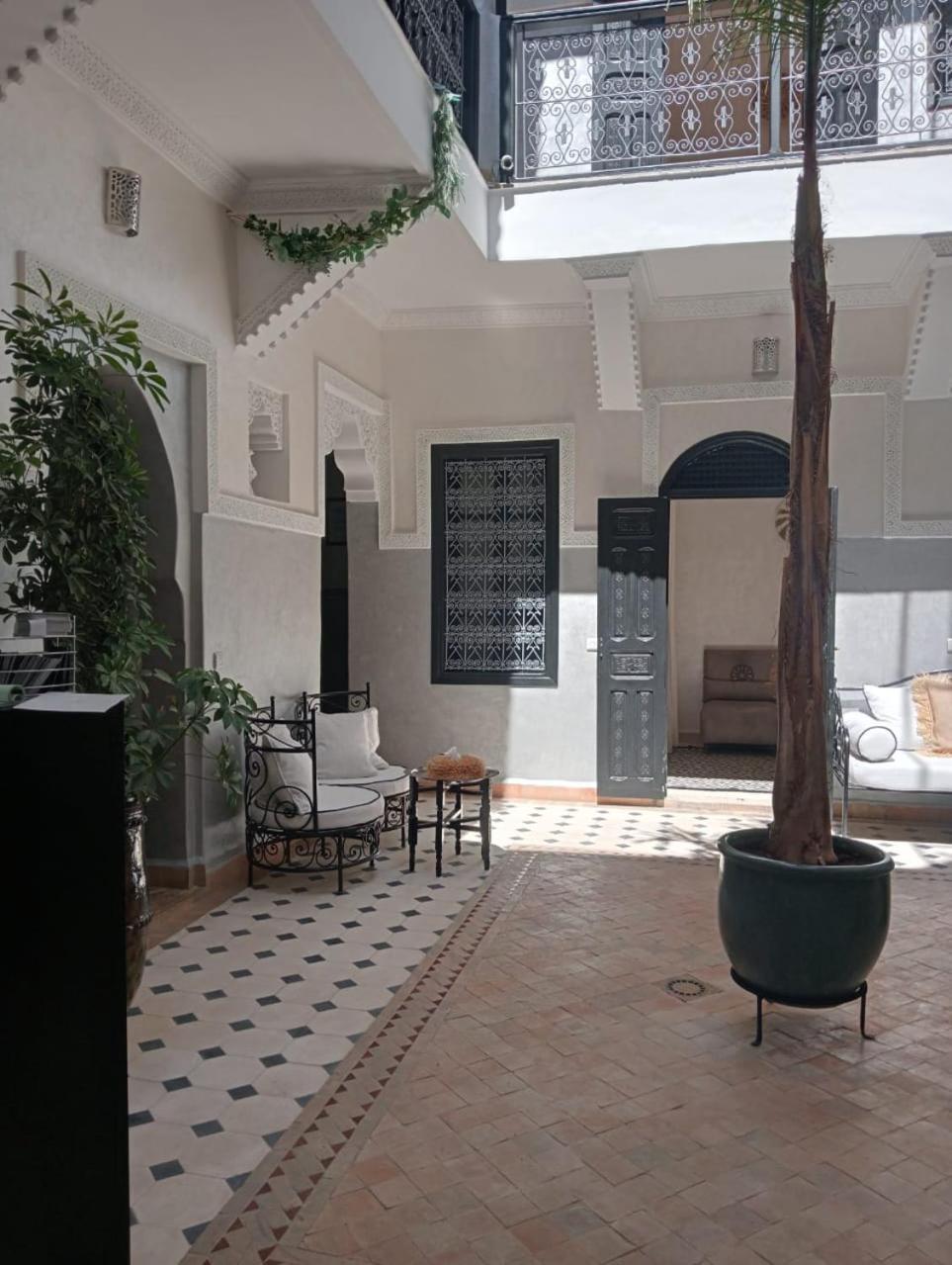 Le De L'etoile Ocre - Cotg Riad *