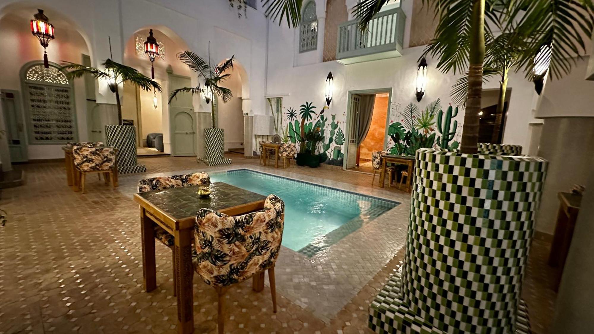 Assouel Et By La Siredrah Riad