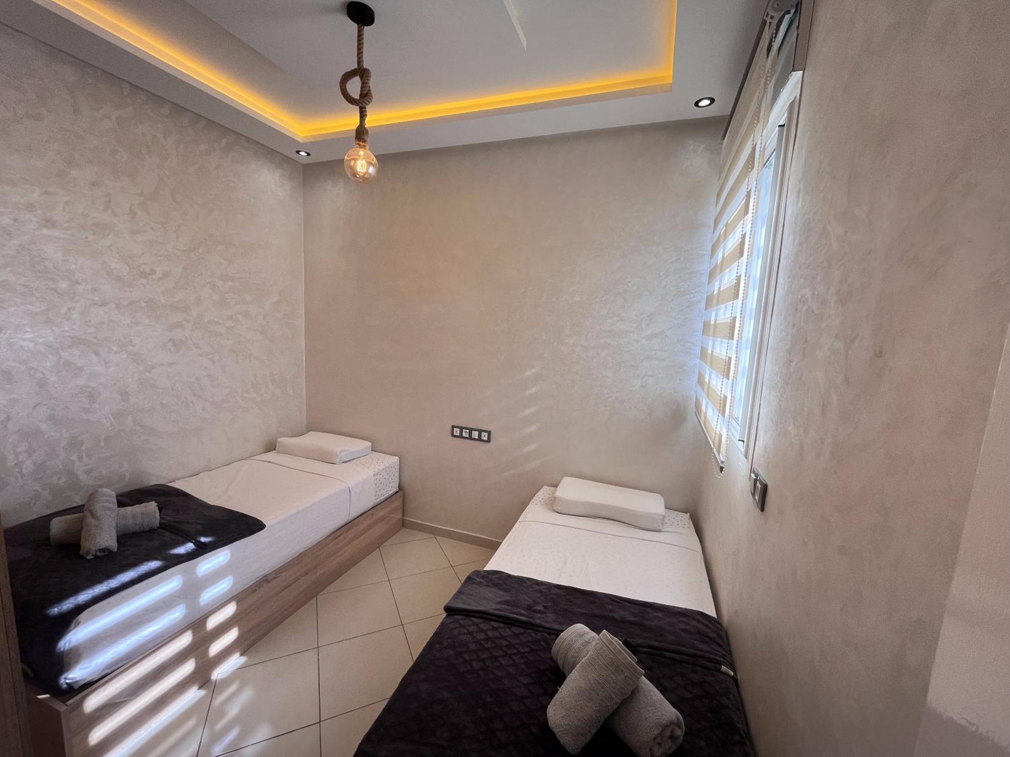 Apartment Renove Avec Style Et Parking Surveille *