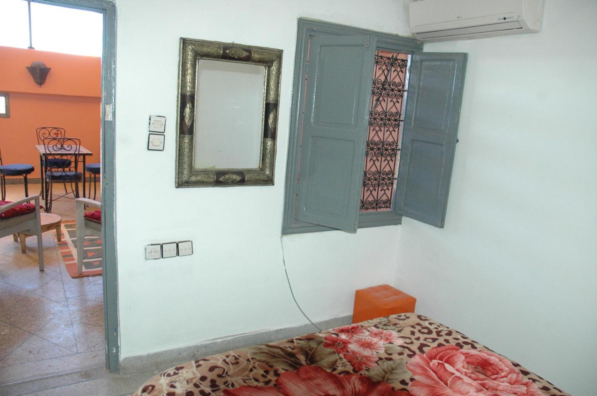 Hostel Kech *