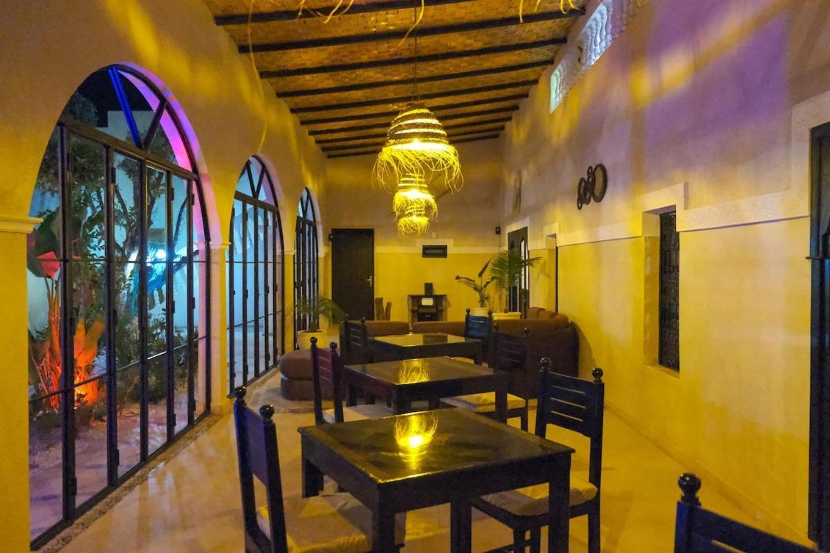 Run Marine, Elegant Private In Marrakech With Heated Pool Option Villa