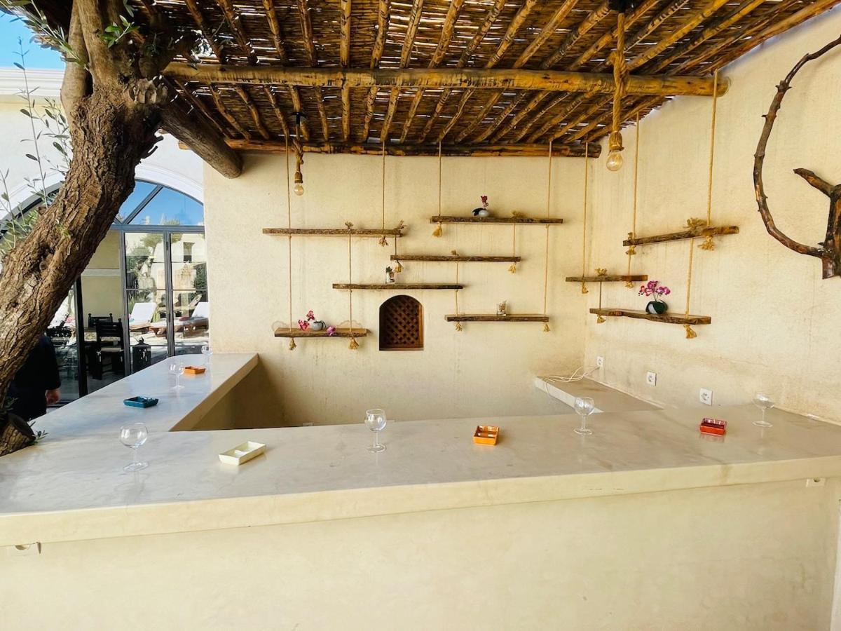 Run Marine, Elegant Private In Marrakech With Heated Pool Option