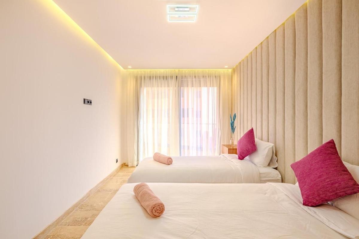Large Elegant 2br In Gueliz