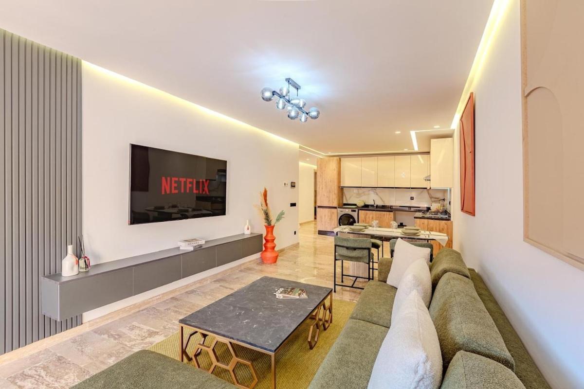 Apartment Large Elegant 2br In Gueliz