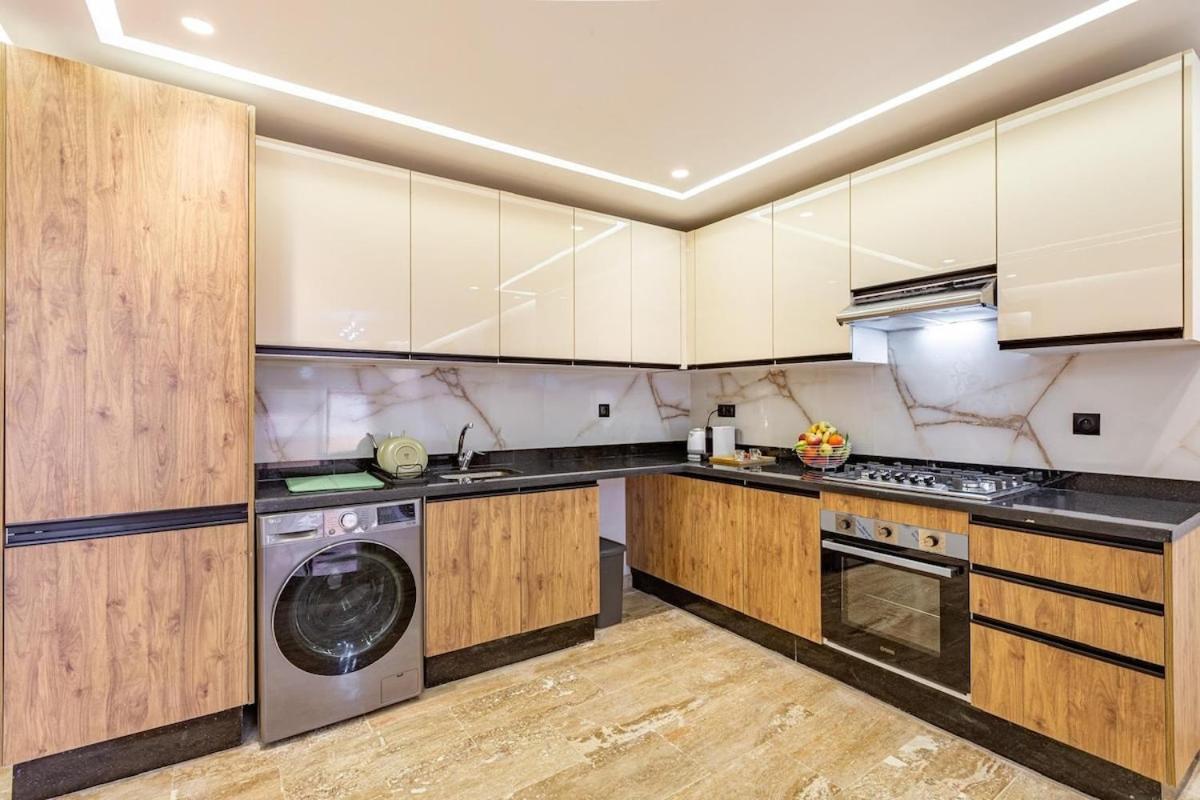 Large Elegant 2br In Gueliz Marrakesh