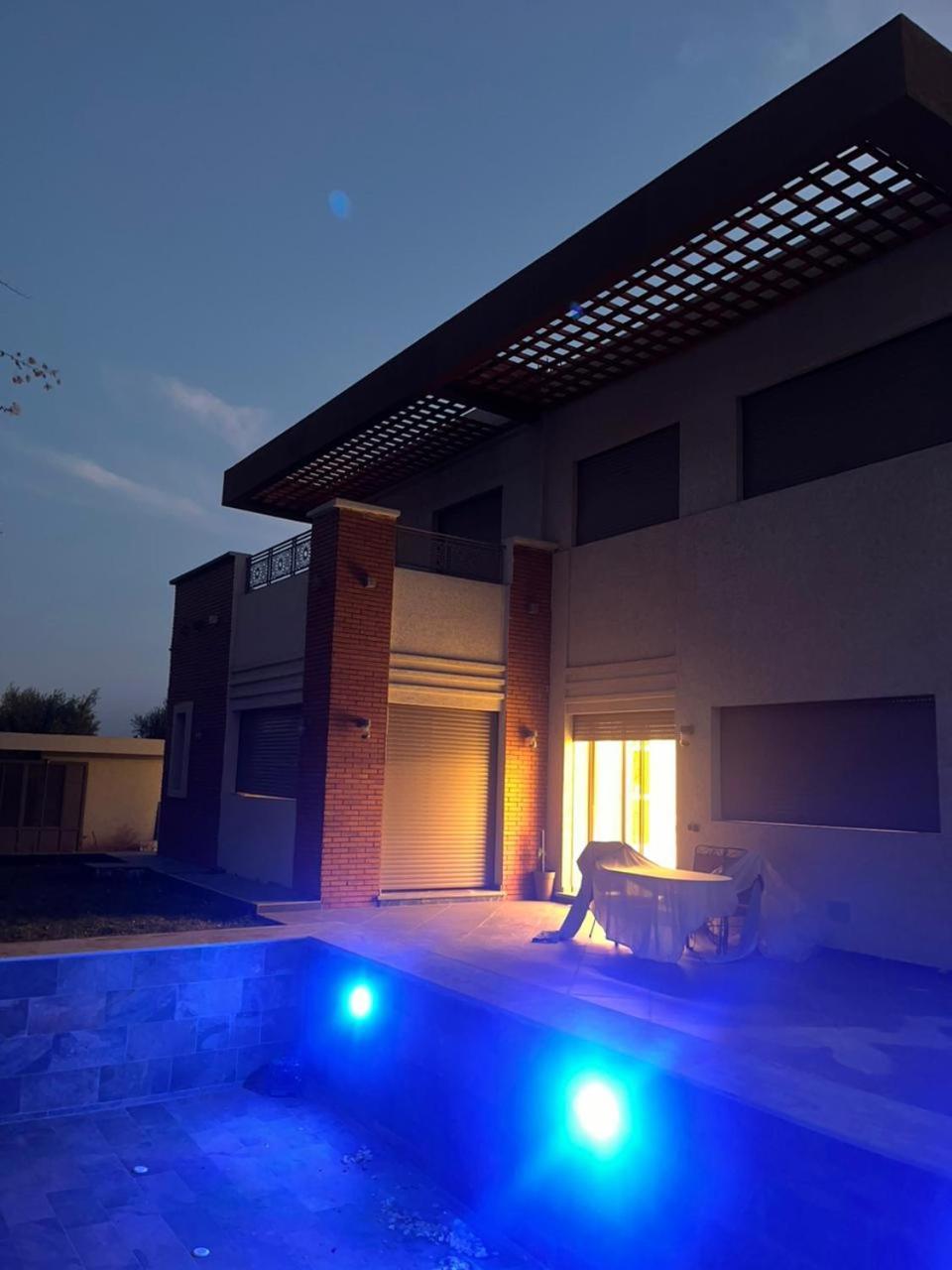 Akenza Hospitality Villa *