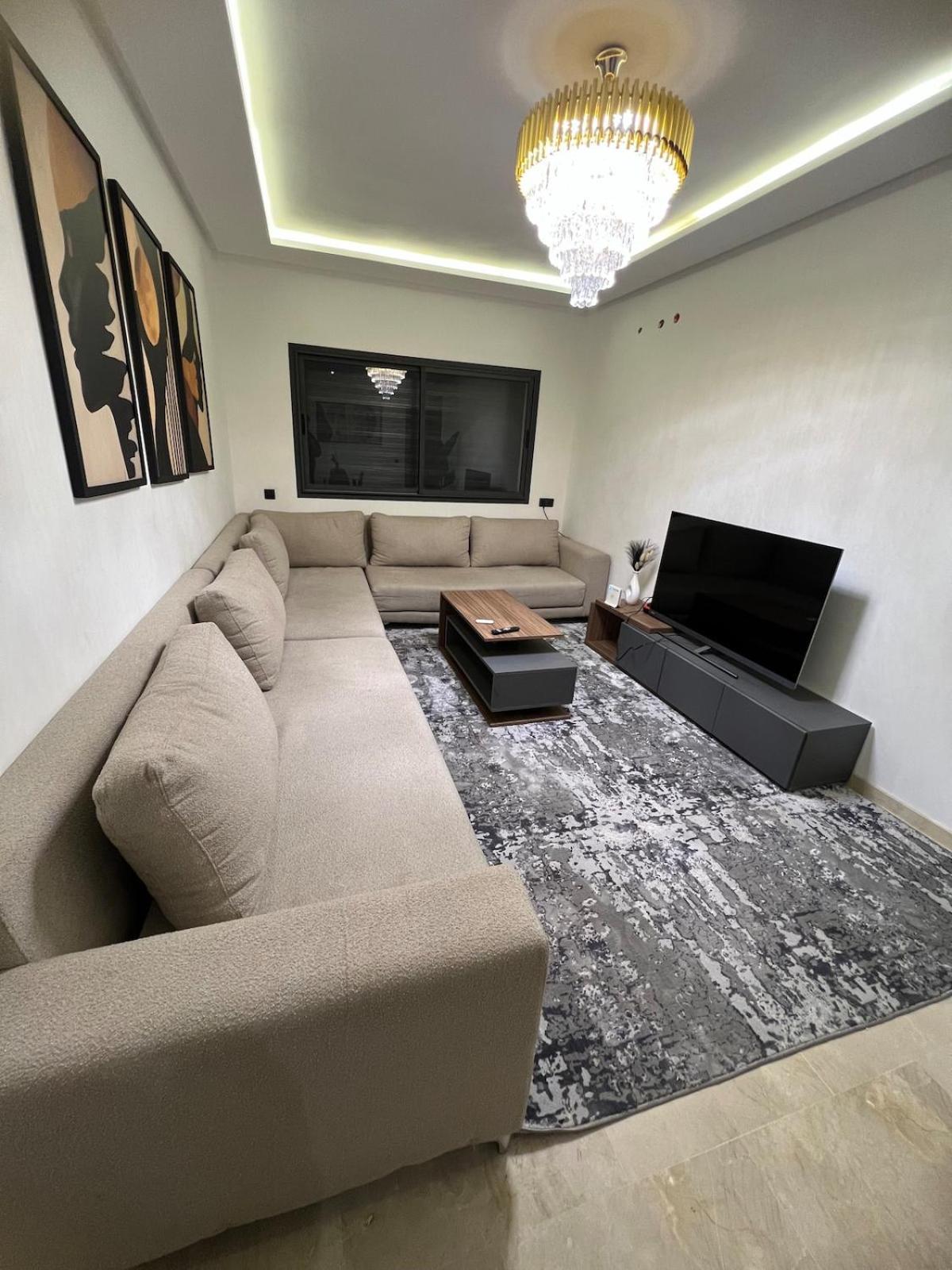 Cozy With Pool 5 Min From Gueliz *