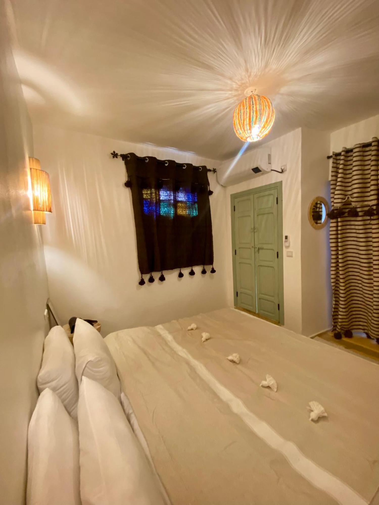 La Perle De Bacha Bed & Breakfast