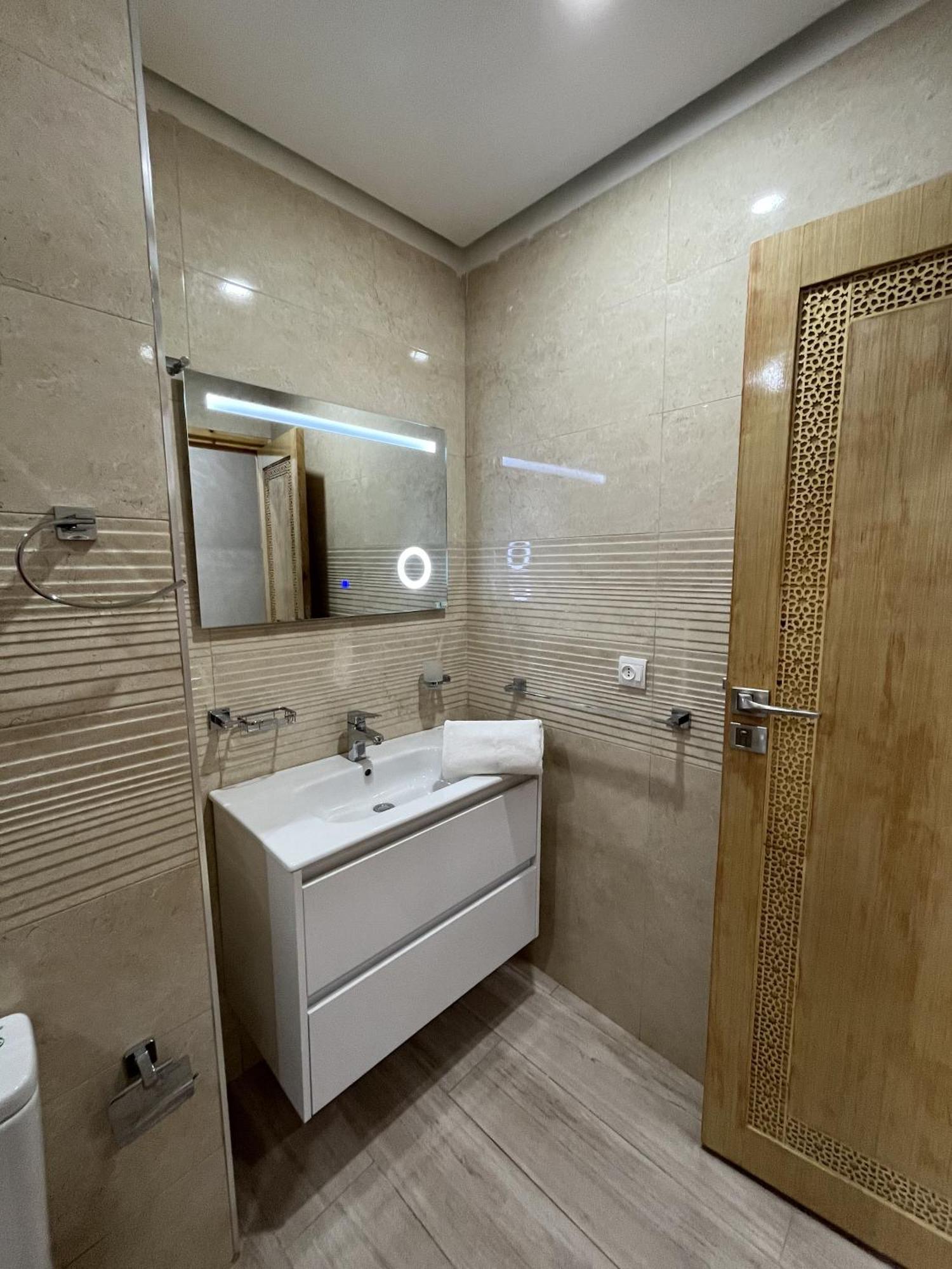 Modern With Fully Equipped Kitchen Perfect Location In Marrakech Apartment Marrakesh