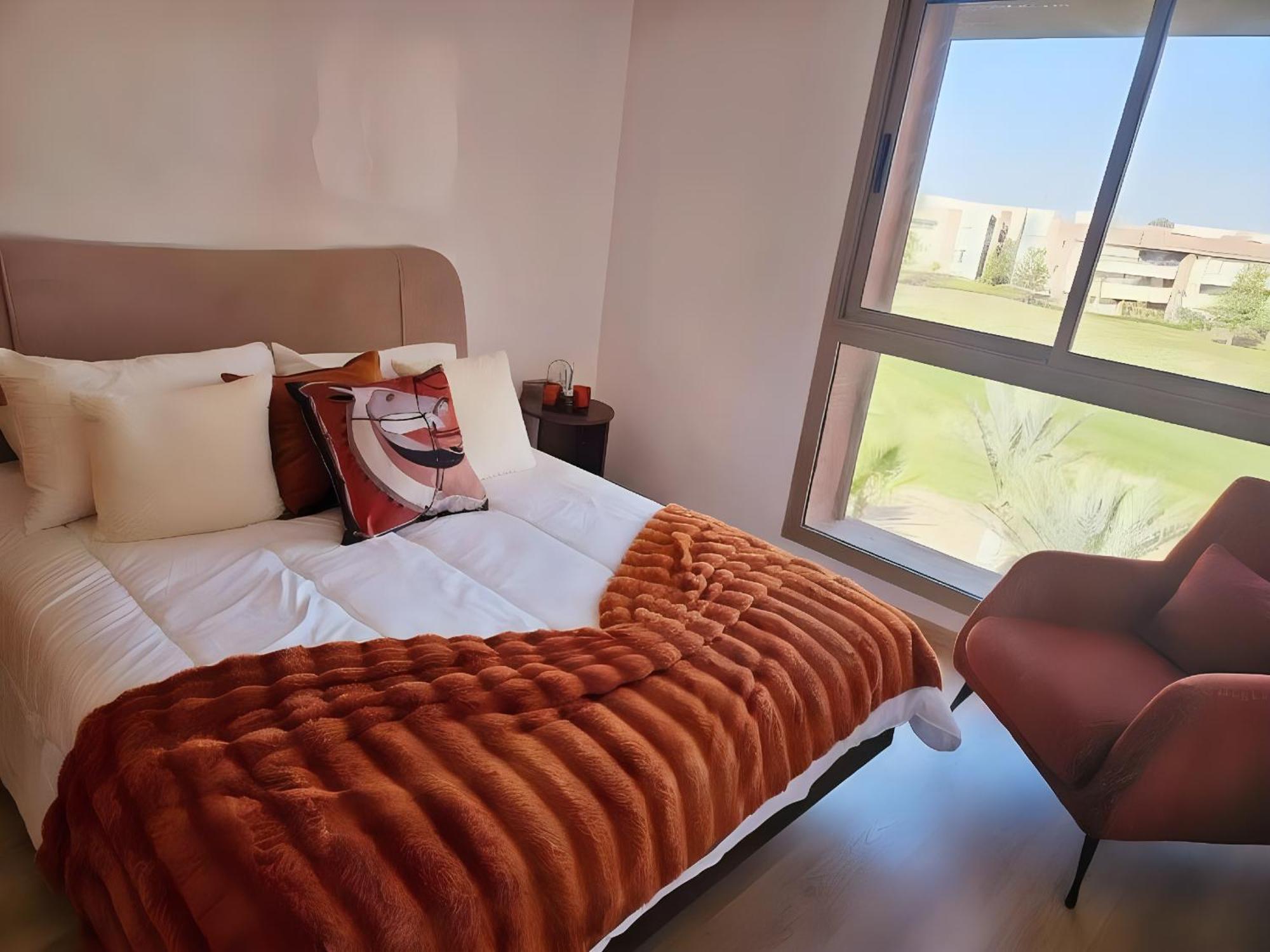 Prestigia Luxury Golf-view Escape Apartment *