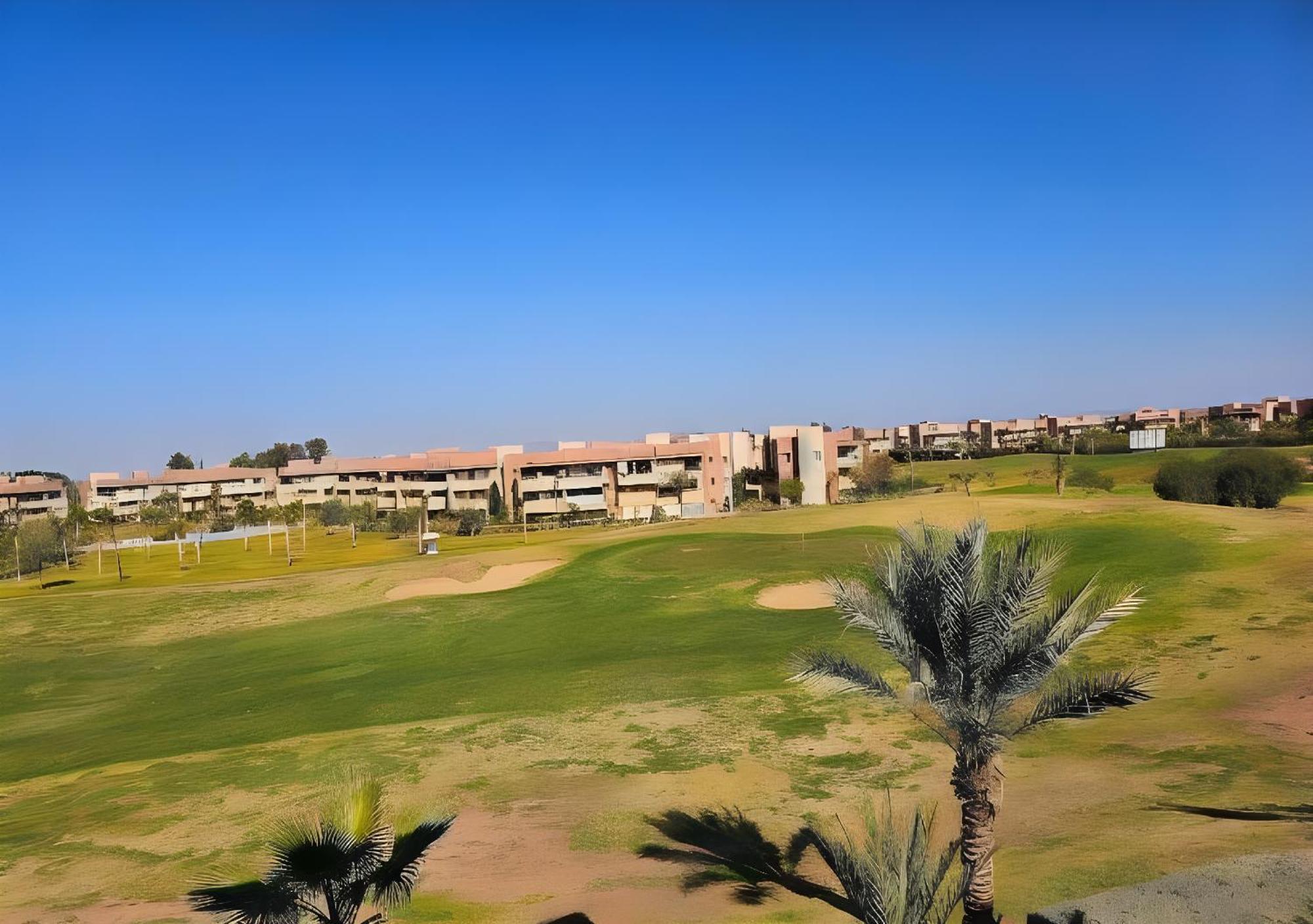 Prestigia Luxury Golf-view Escape *