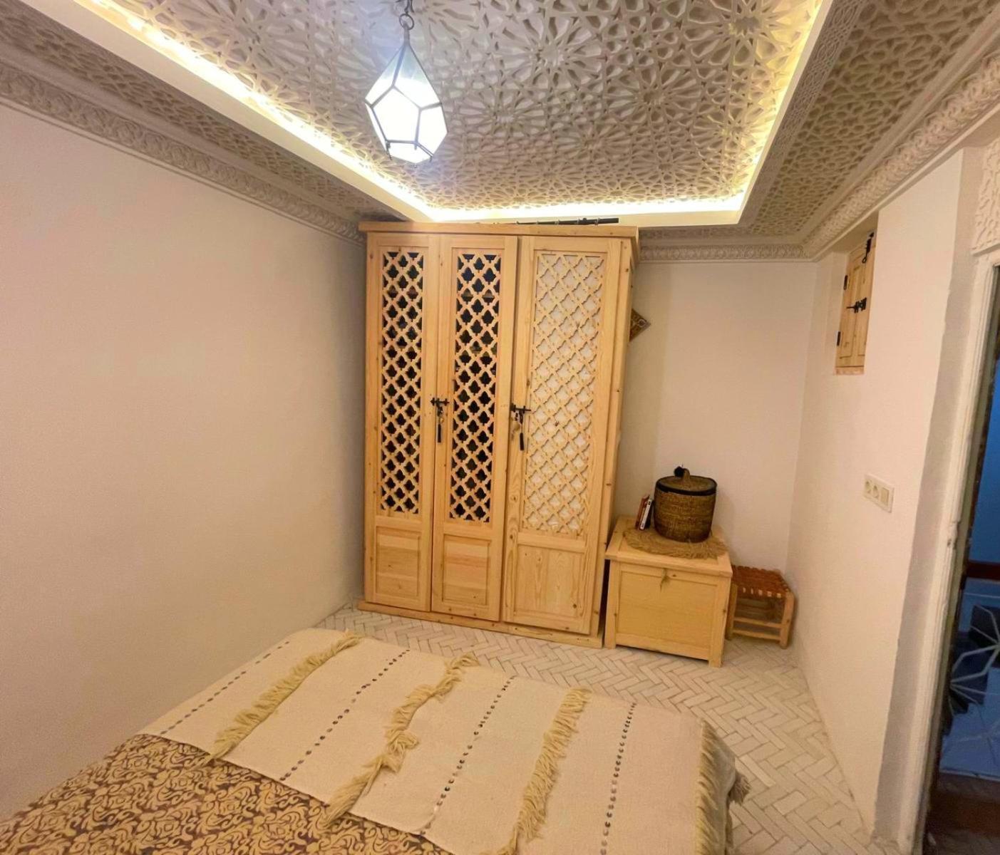 Douria Farah, Authentique Casa de férias *