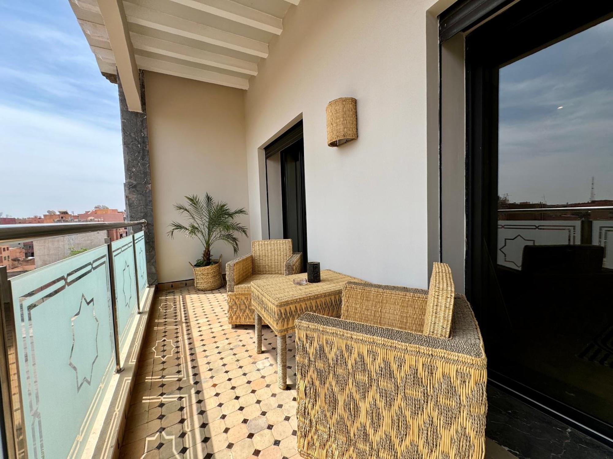 Grand T2, Terrasse Au Coeur De Gueliz Apartment