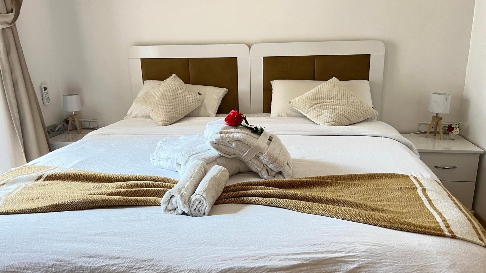De Luxe Avec Jardin Vue Sur La Piscine Golf Securise 24h Sur 24 A 5 Minutes De L Aeroport Apartamento *