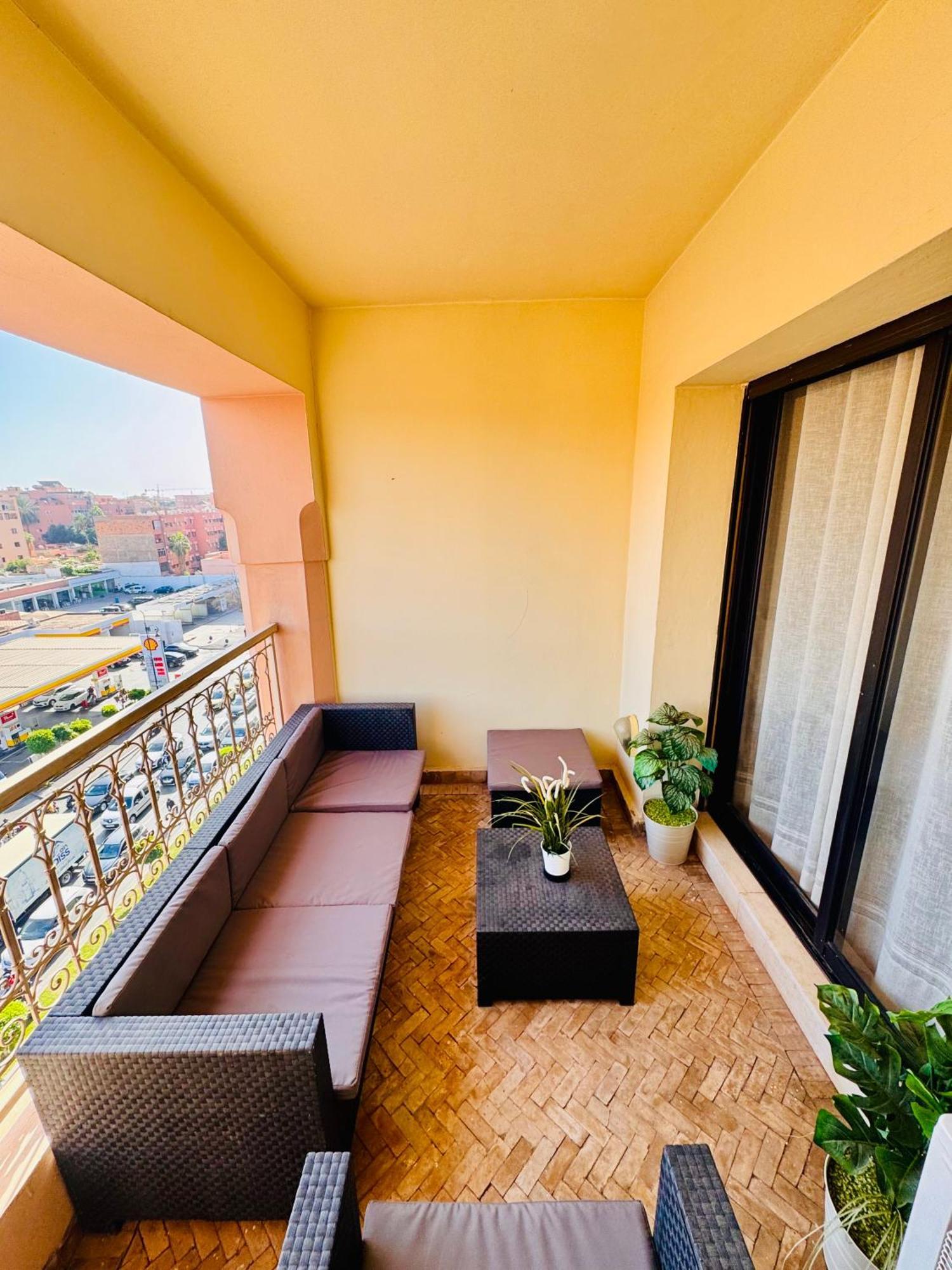 E-appartement De Luxe Centre Gueliz Piscine Parking Fibre Netflix Apartamento