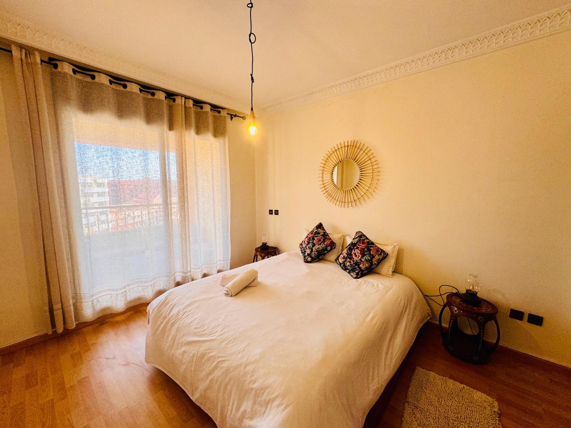E-appartement De Luxe Centre Gueliz Piscine Parking Fibre Netflix Apartamento Marrakesh