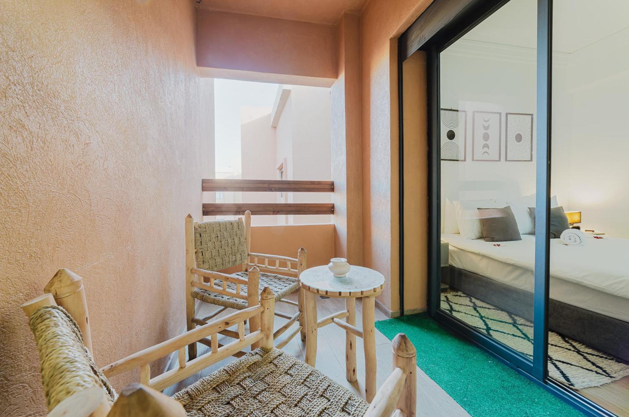 Apartment Confortable & Tres Bien Note - Vue Piscine, Proche M Avenue, Piscine, Fibre Optique, Parking *
