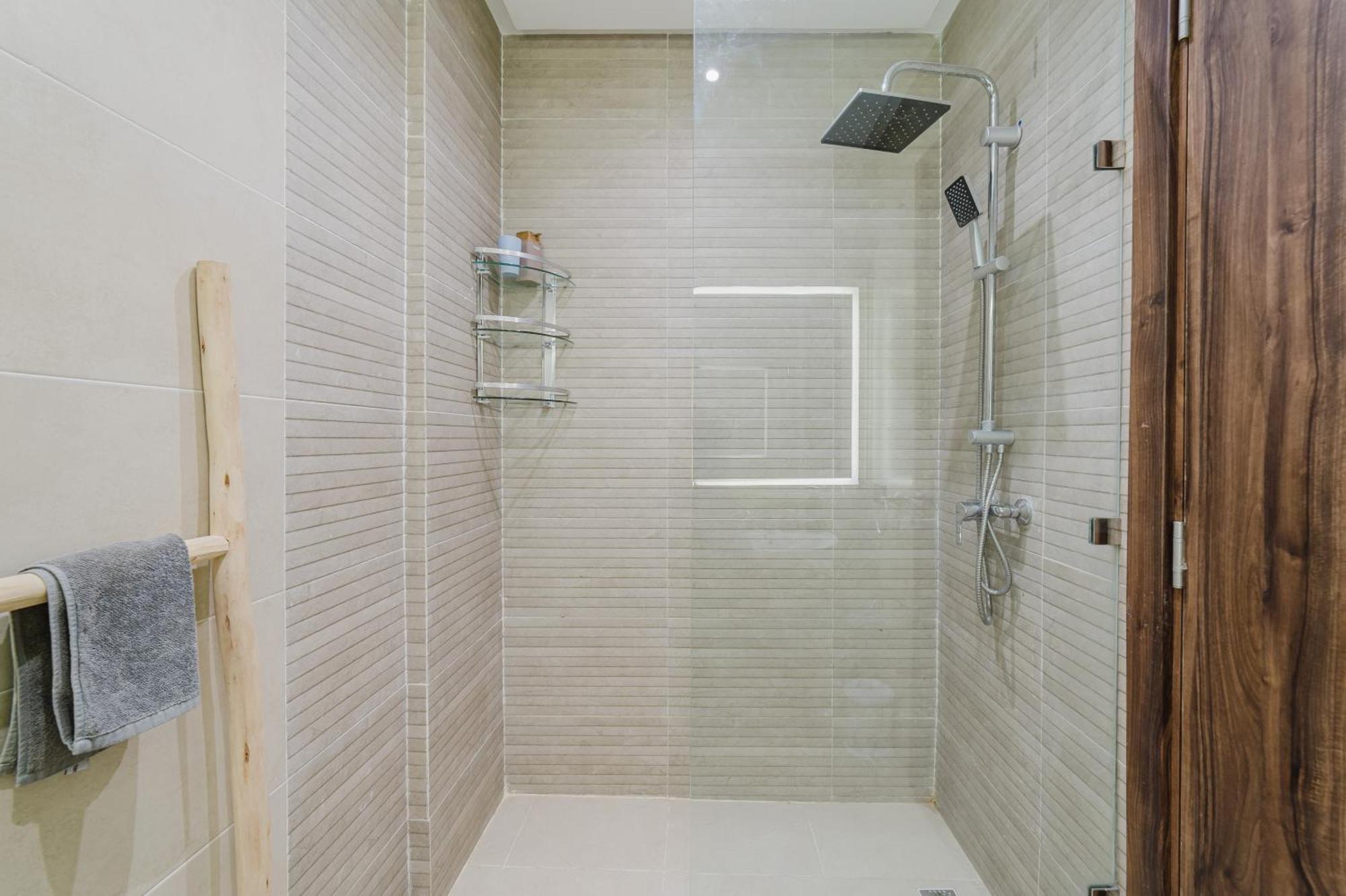 Apartment Confortable & Tres Bien Note - Vue Piscine, Proche M Avenue, Piscine, Fibre Optique, Parking Marrakesh