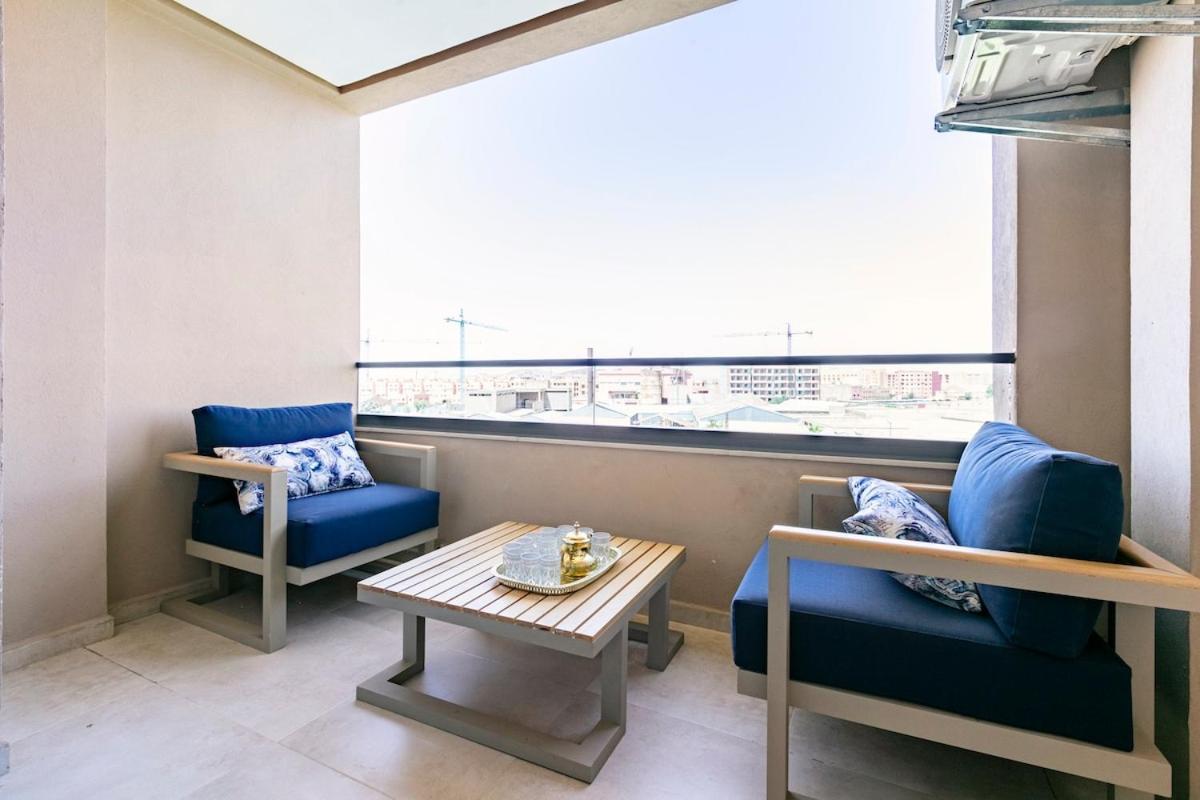 Step Into The Luxury New With A Pool ,2 Bedrooms Apartment Marrakesh