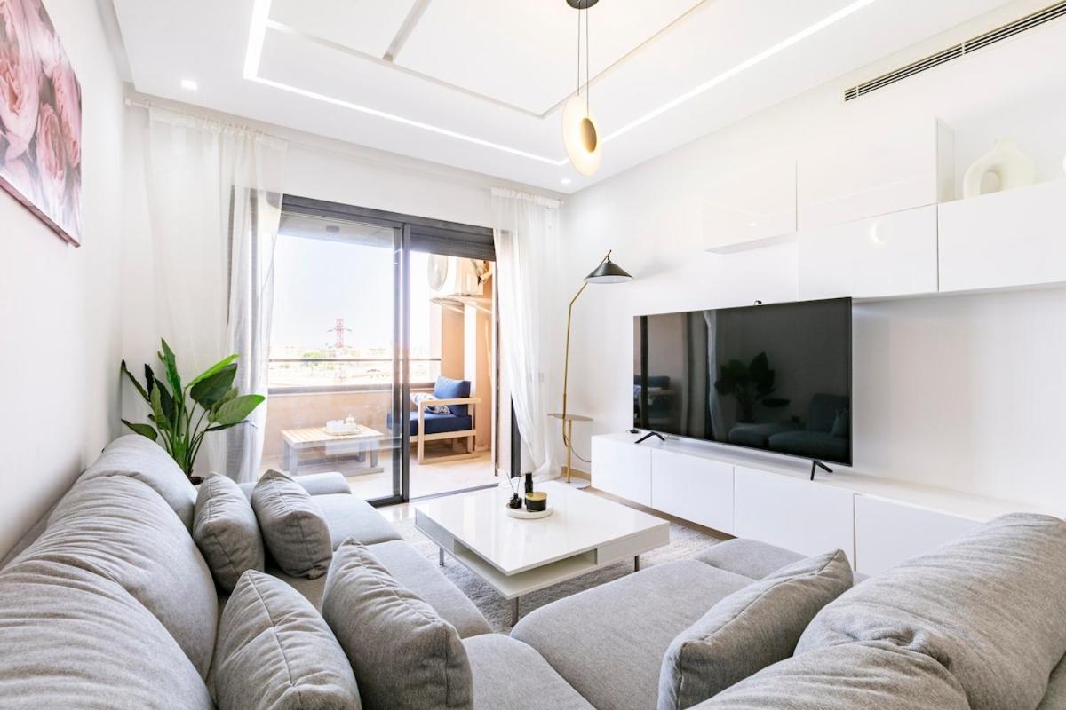 Apartment Step Into The Luxury New With A Pool ,2 Bedrooms Marrakesh