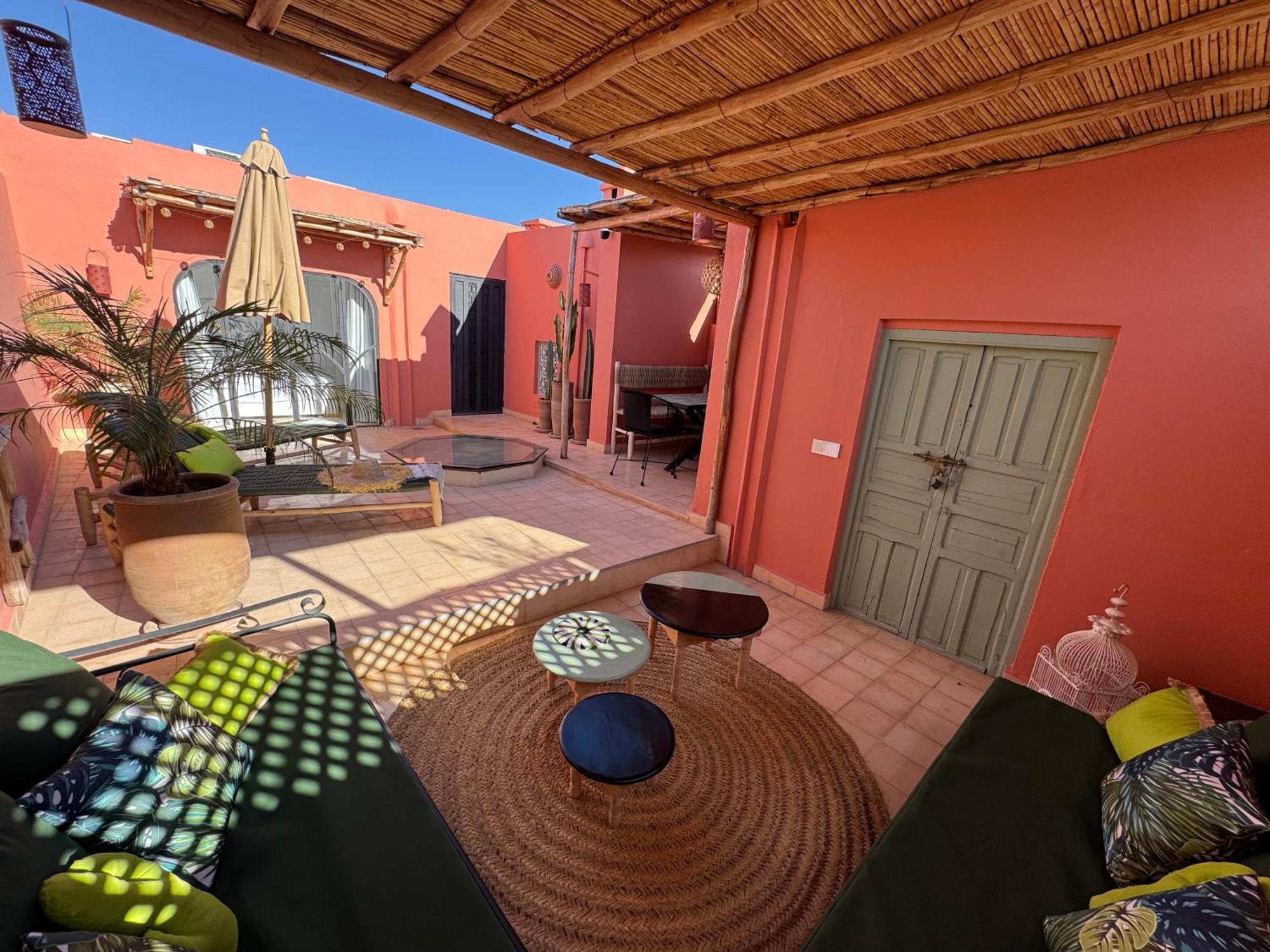 Dar Dabakech, Proche Jemma El Fna, Souk, Centre Medina, Entier De 2 A 6 Personnes Hébergement de vacances *