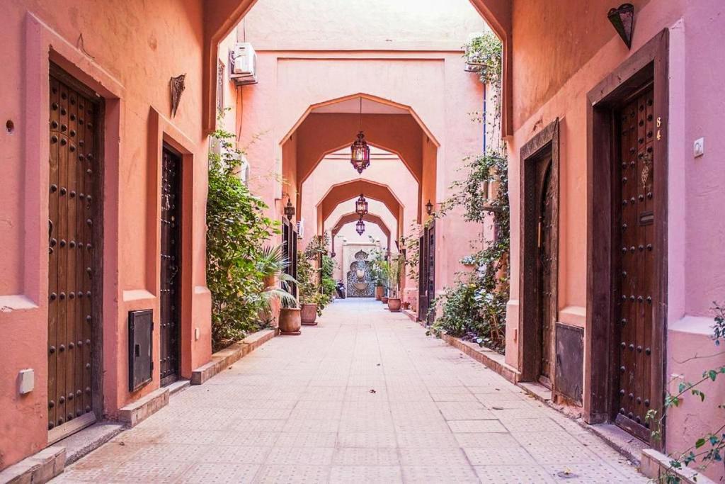 Holiday home Luxury Riad, Marrakech, Pool, Free Airport Shuttle, Dar Bassidi