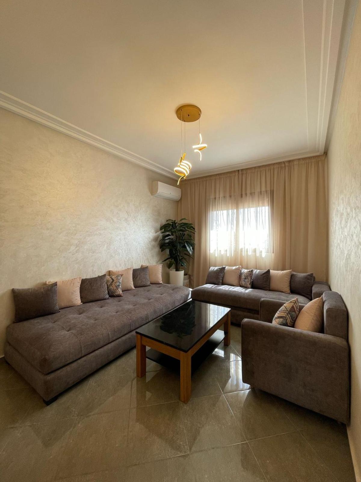 Chic And Modern Apartment