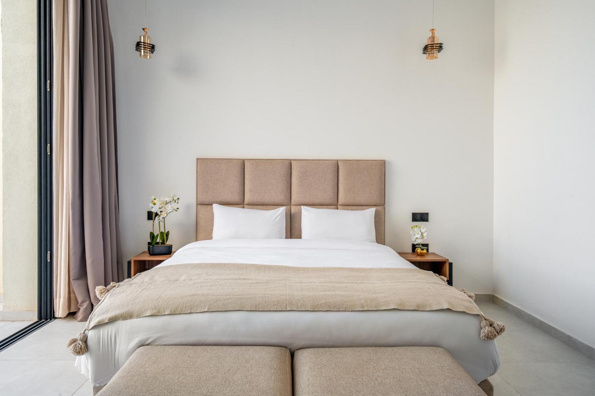Alia - Piscine - 4 Bedroom Ba - Wifi - Parking
