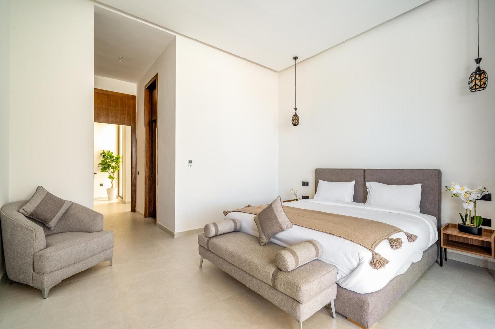 Alia - Piscine - 4 Bedroom Ba - Wifi - Parking *