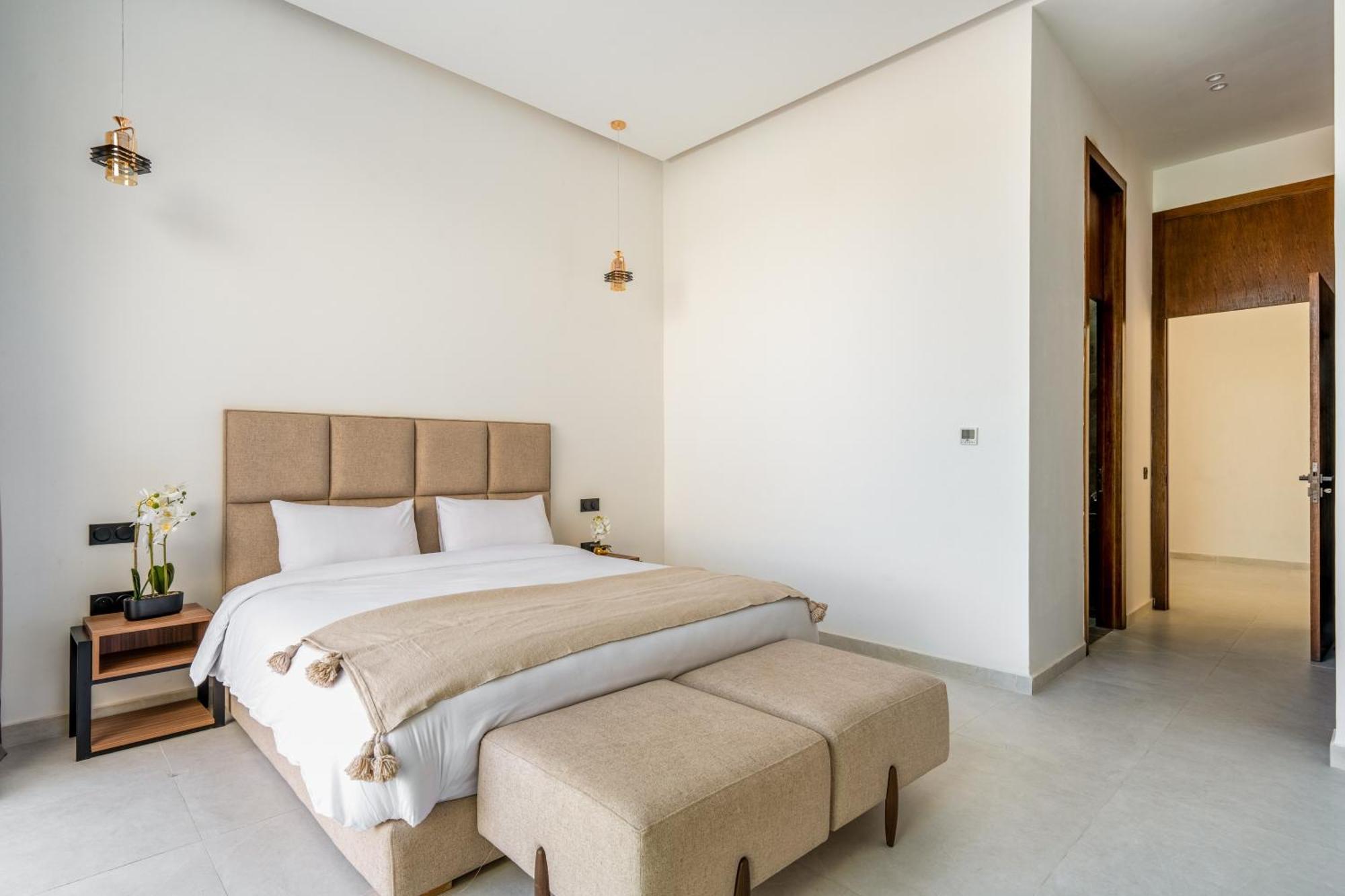 Alia - Piscine - 4 Bedroom Ba - Wifi - Parking Villa *