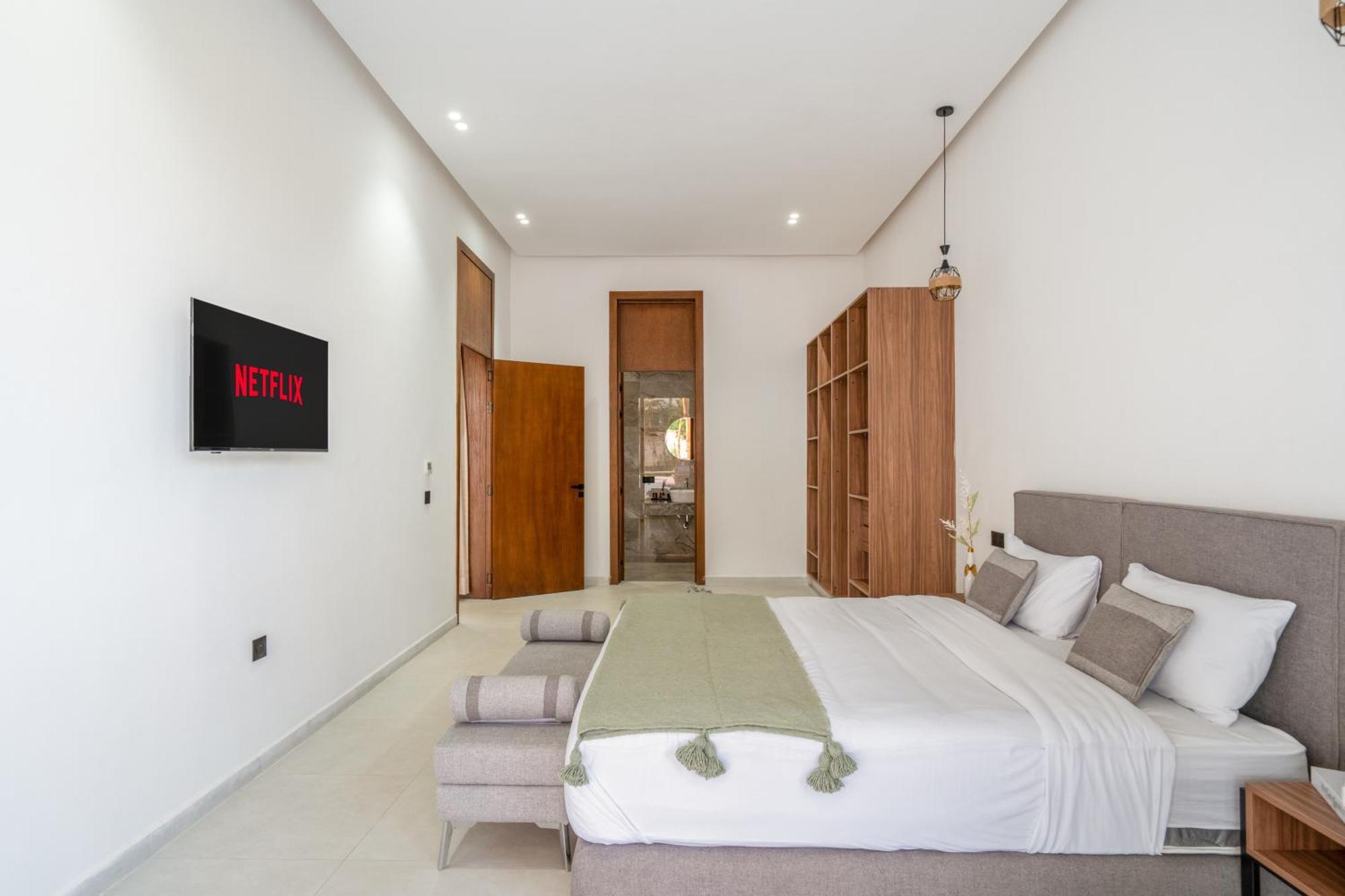 Alia - Piscine - 4 Bedroom Ba - Wifi - Parking *