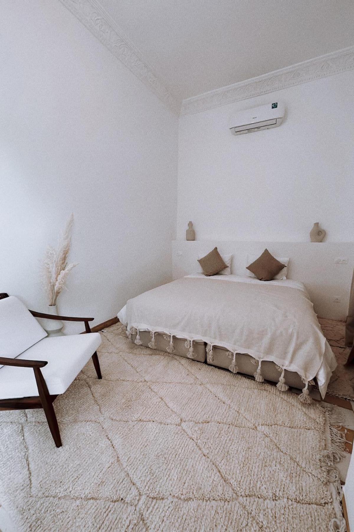 Riad Solila, 4 Suites King Size, Menage Et Breakfast Inclus
